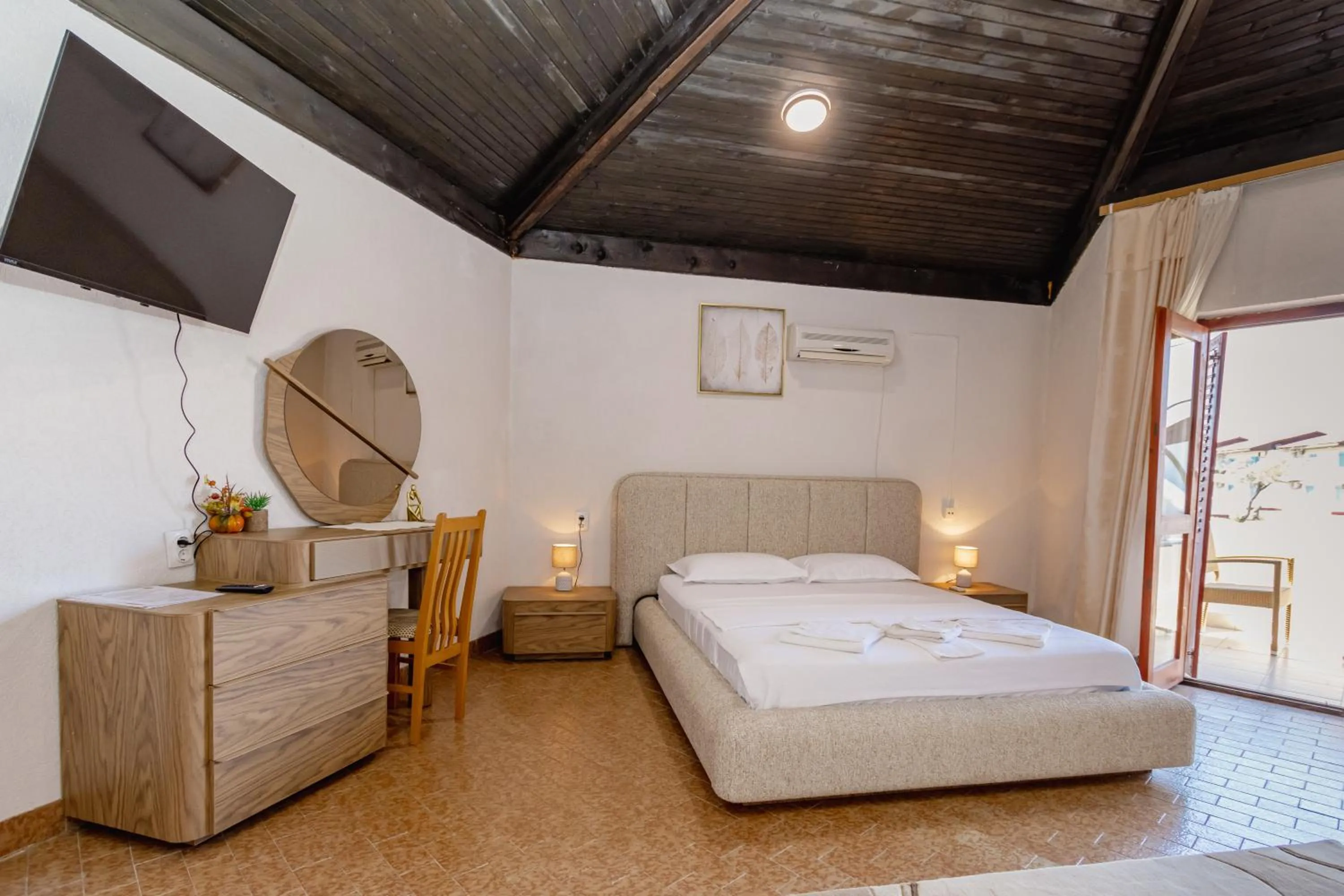 Bedroom, Bed in FKK Ada Bojana