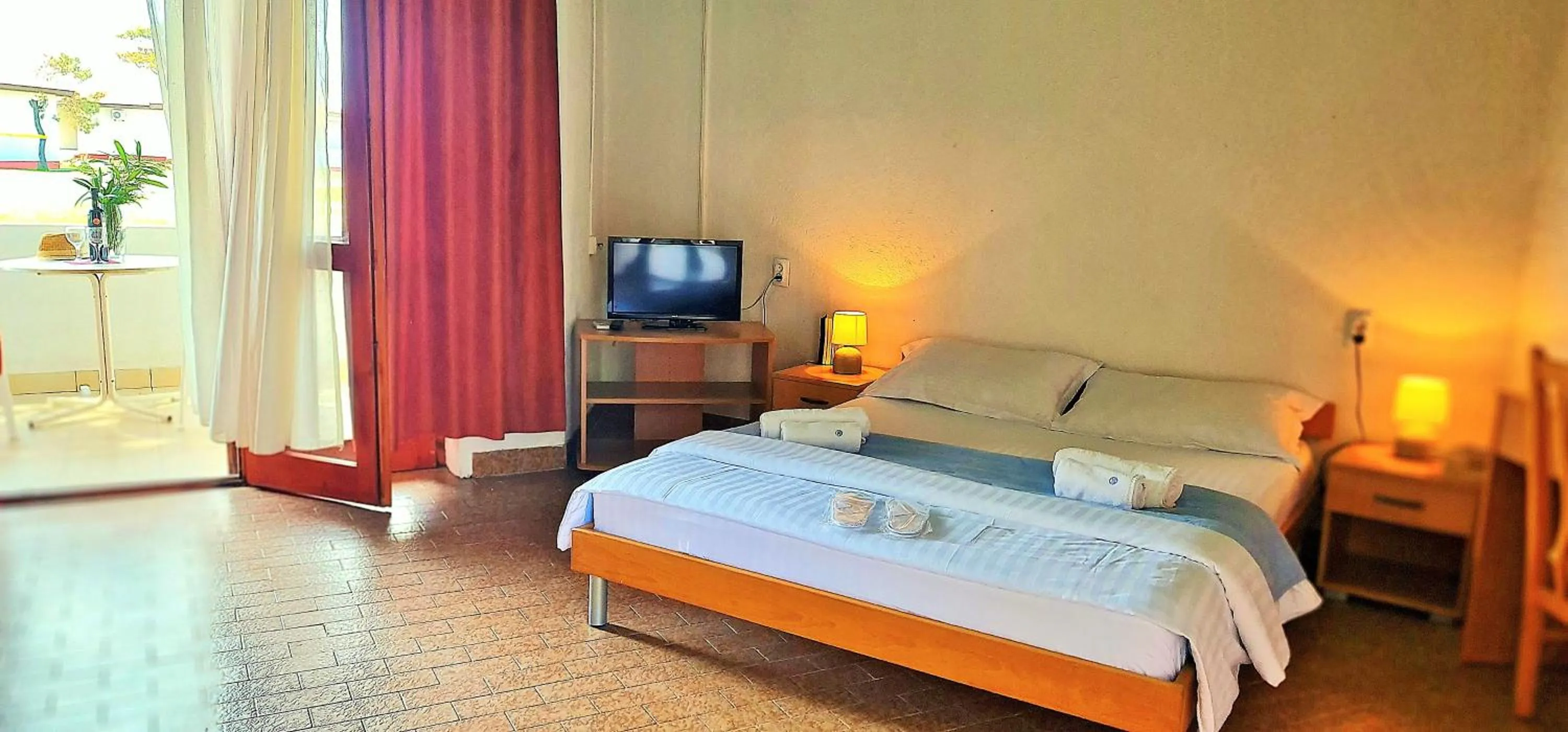 Bed in FKK Ada Bojana