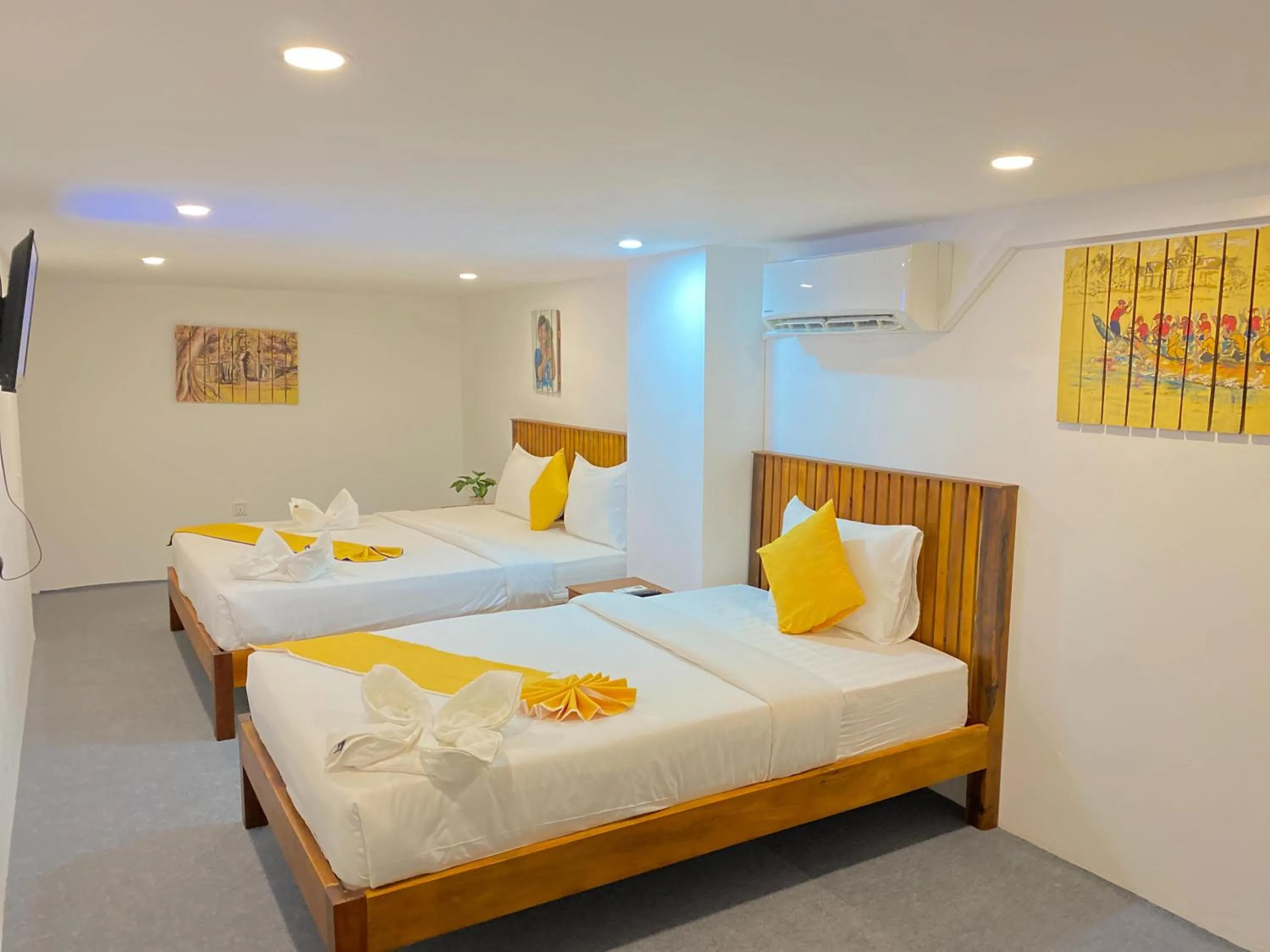 Bedroom, Bed in Grand Elevation Hotel