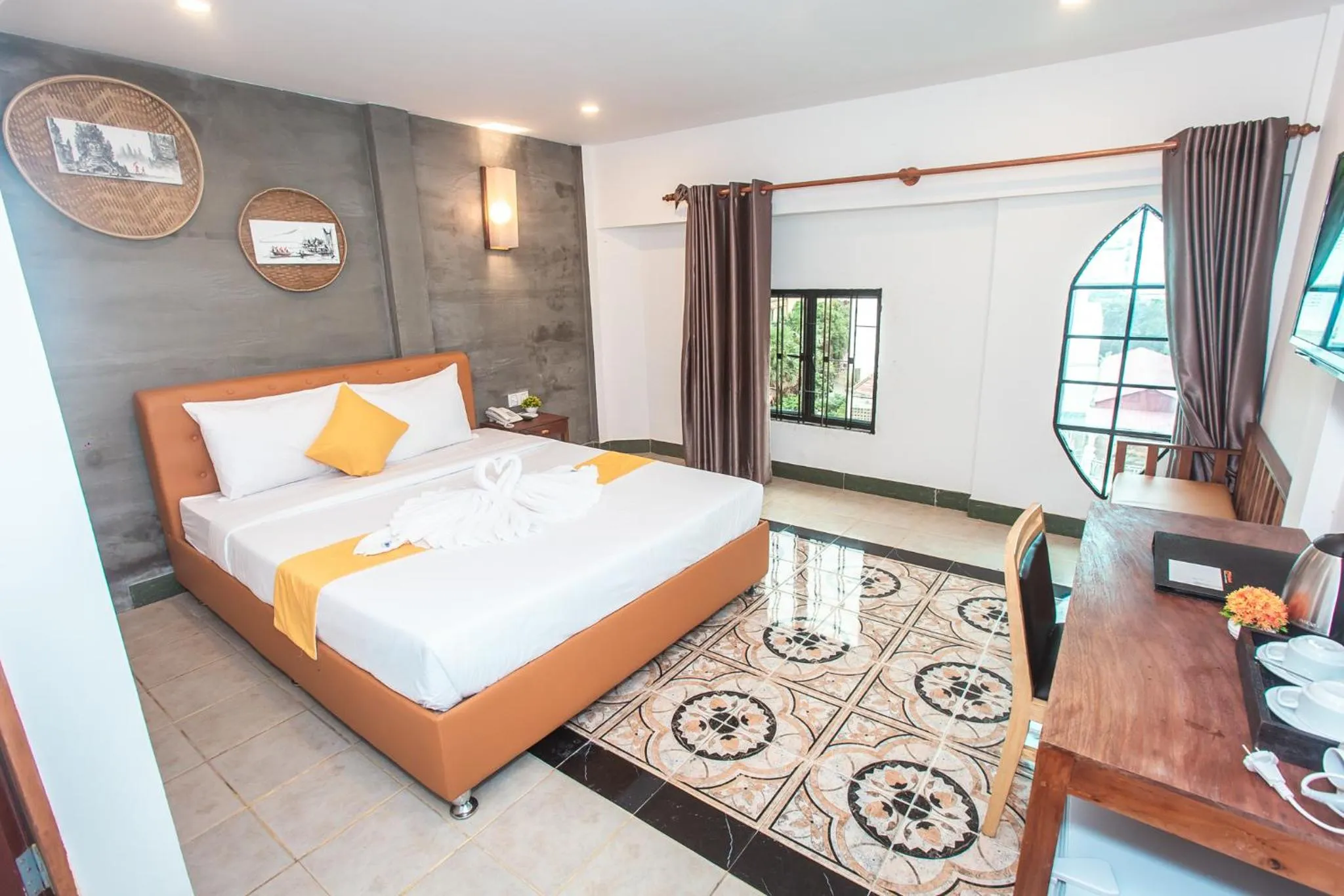 Bedroom, Bed in Grand Elevation Hotel