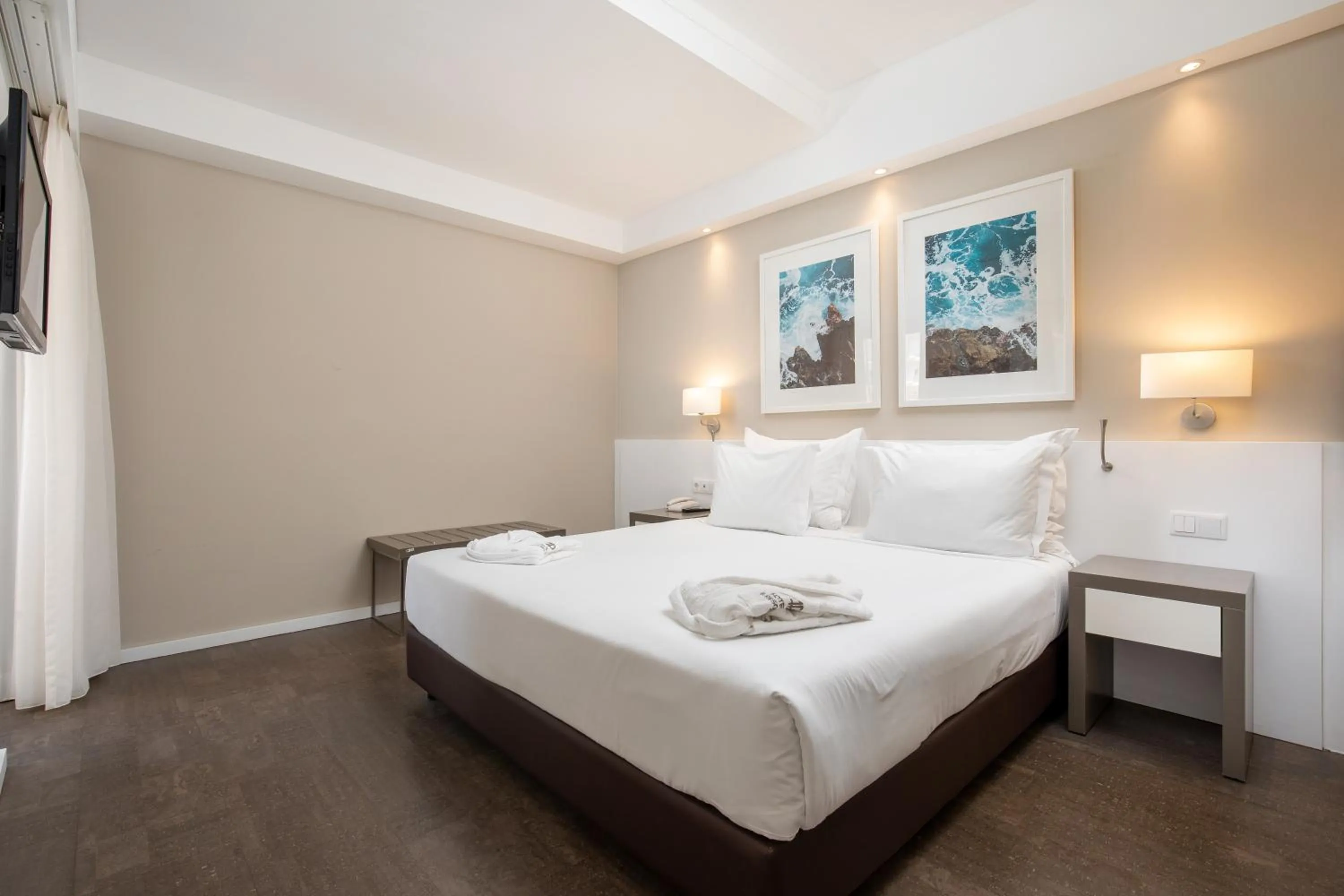 Bedroom, Bed in AP Eva Senses