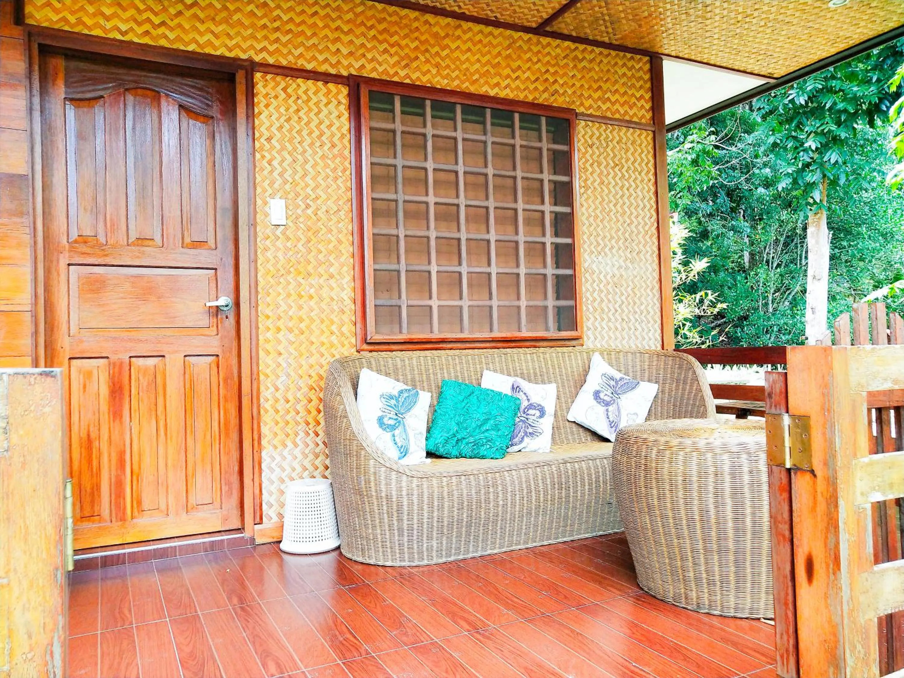 Patio in Victordelia Hilltop Hostel