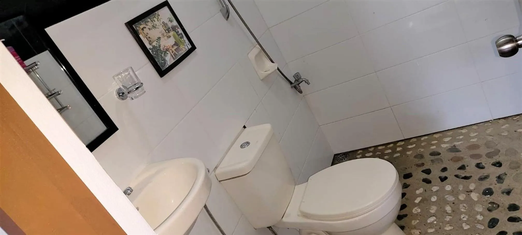 Shower in Victordelia Hilltop Hostel