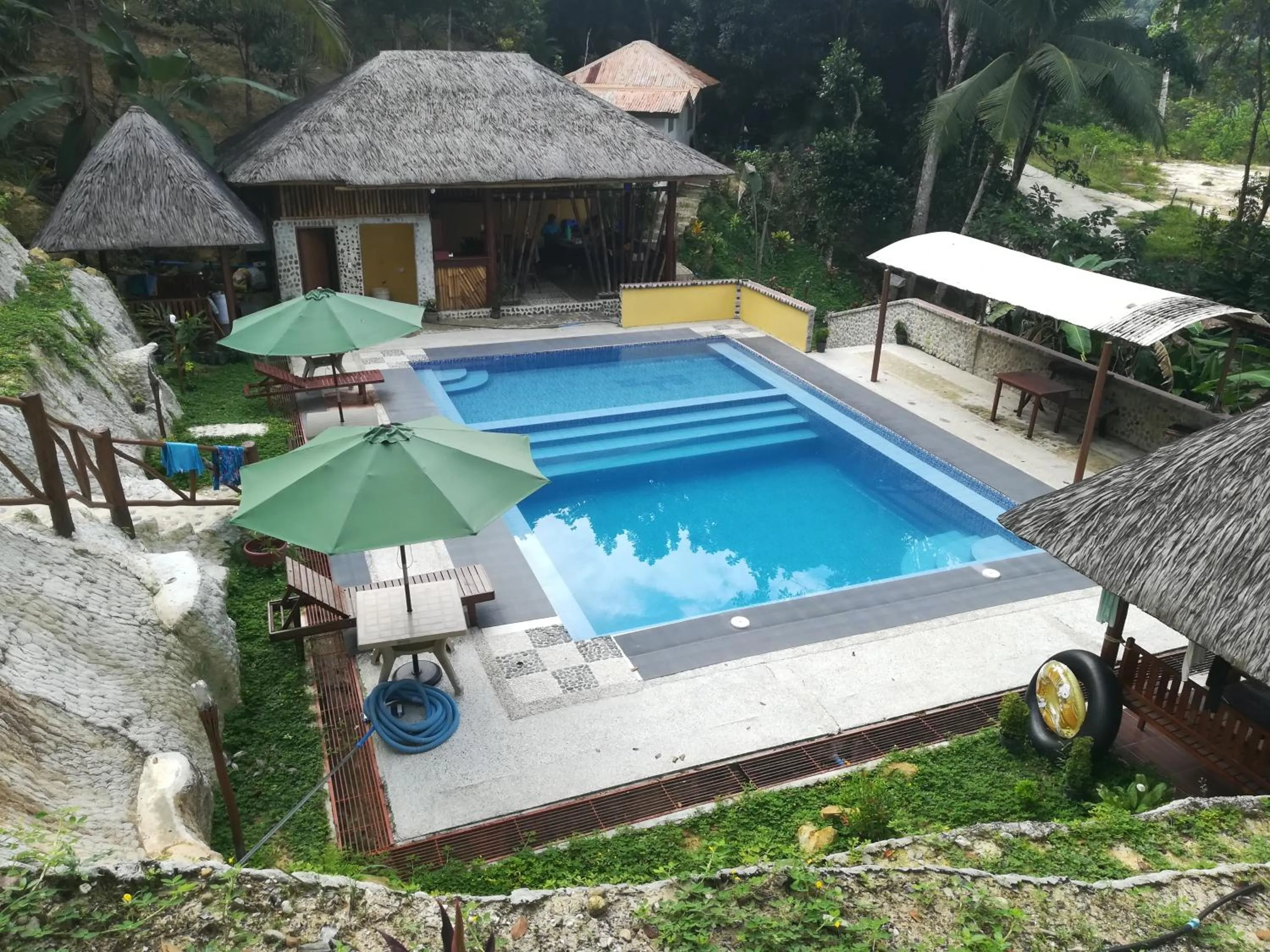 Restaurant/places to eat in Victordelia Hilltop Hostel