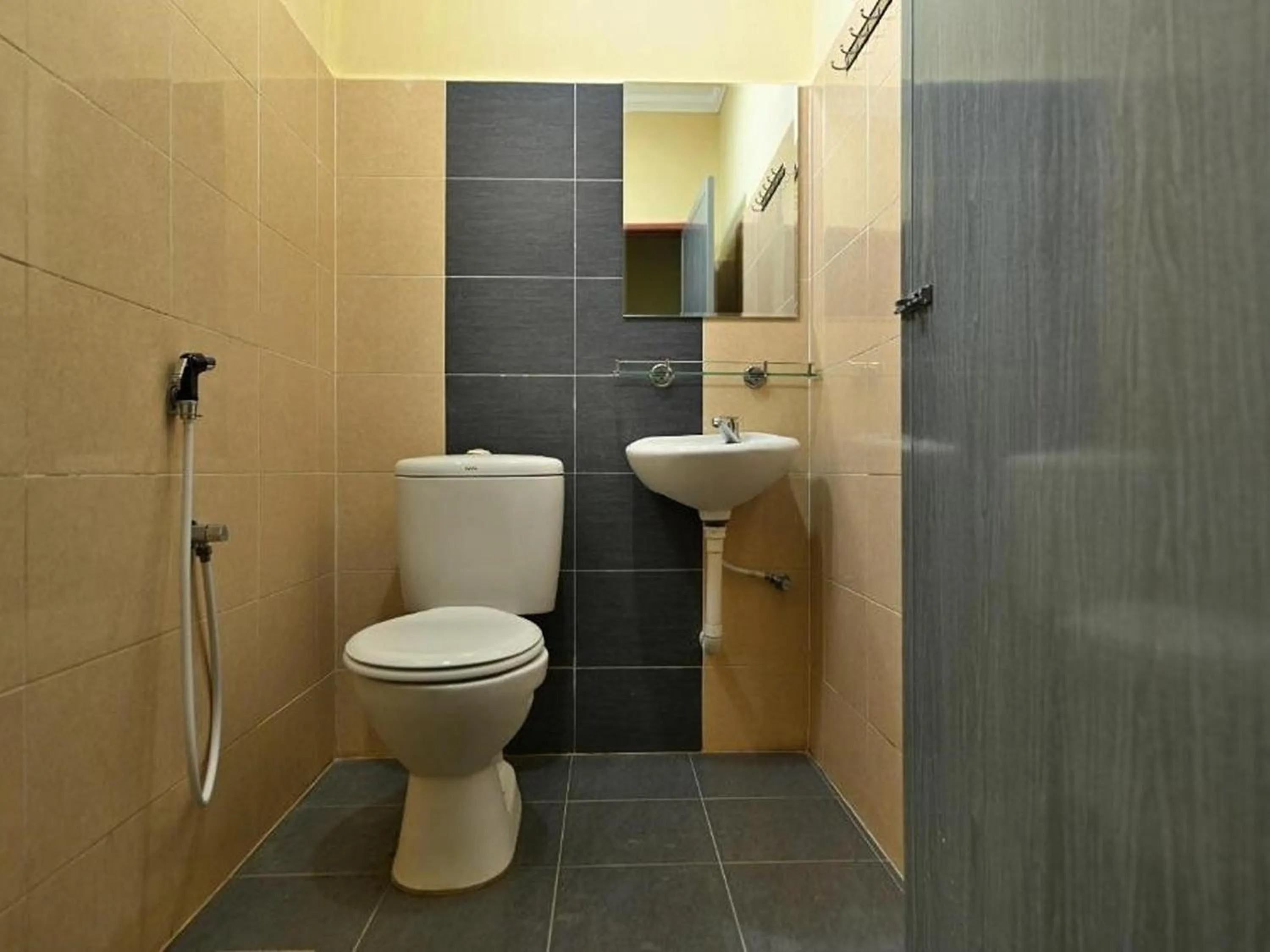 Bathroom in Langkawi Tok Jah Guest House Pantai Cenang