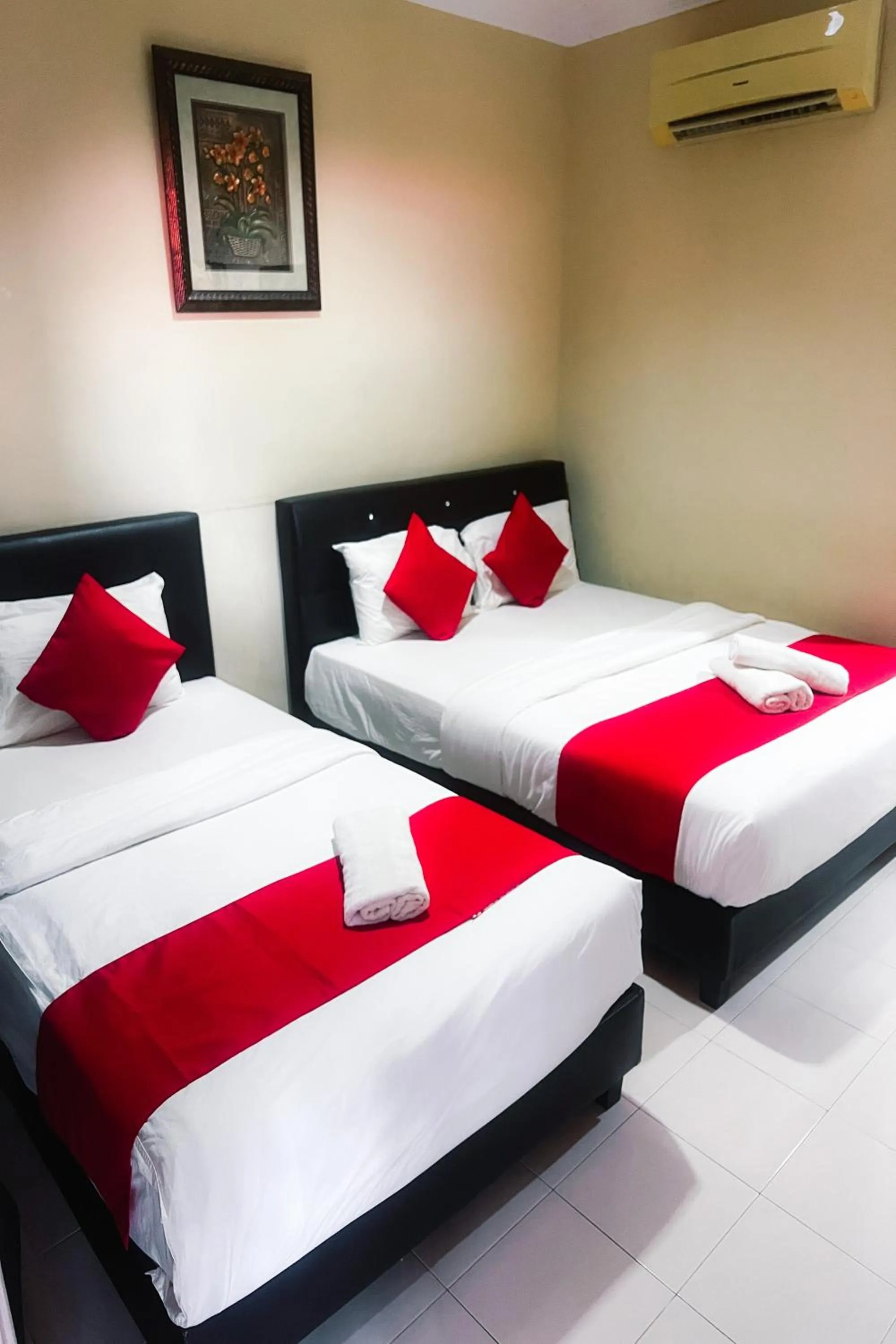 Bedroom, Bed in Langkawi Tok Jah Guest House Pantai Cenang