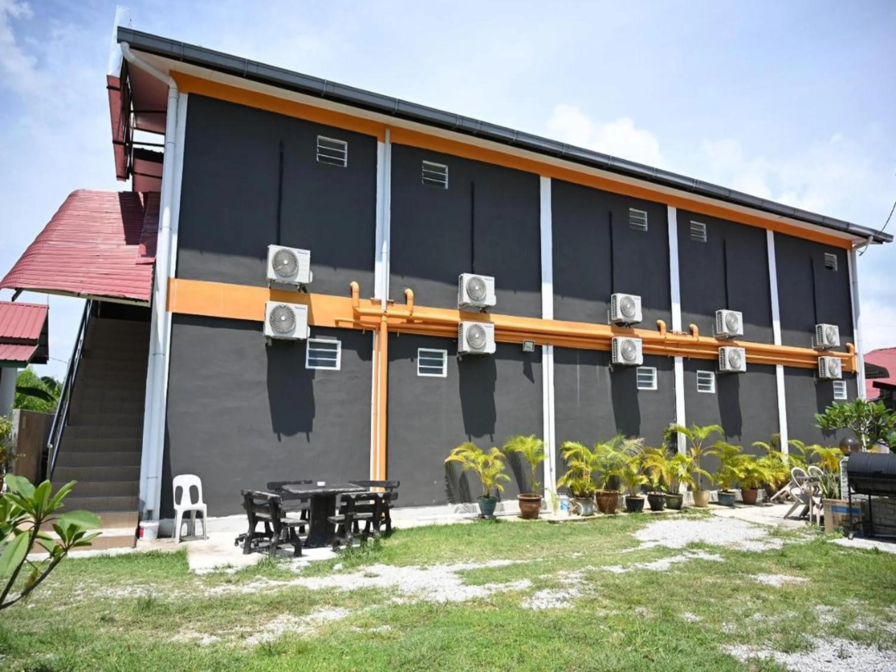 Property building in Langkawi Tok Jah Guest House Pantai Cenang