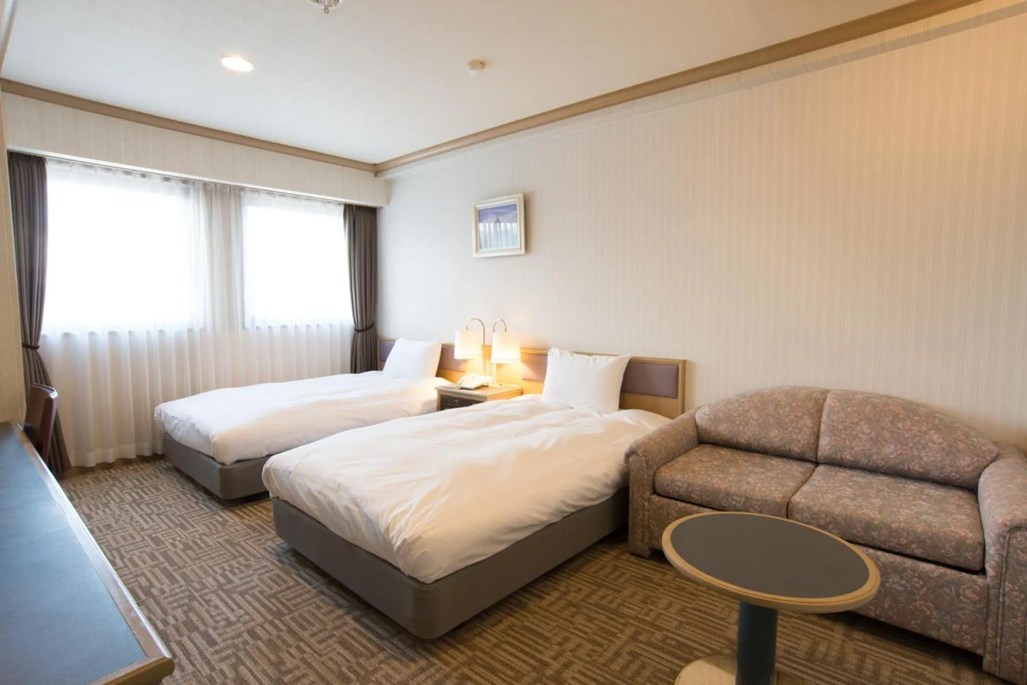 Bed in Hotel Suncrest