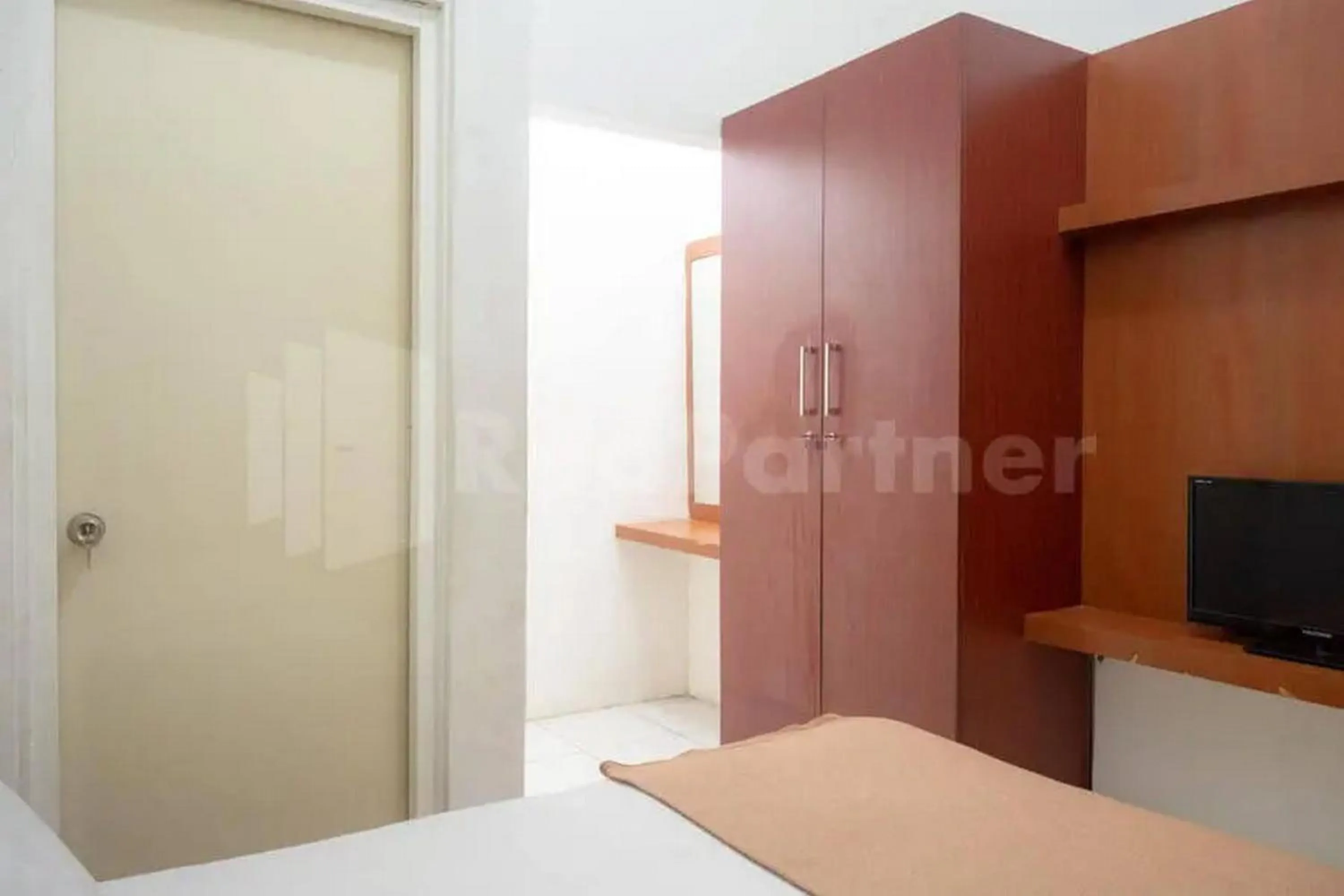 Bedroom, Bed in Homestay Babussalam Rungkut Mitra RedDoorz