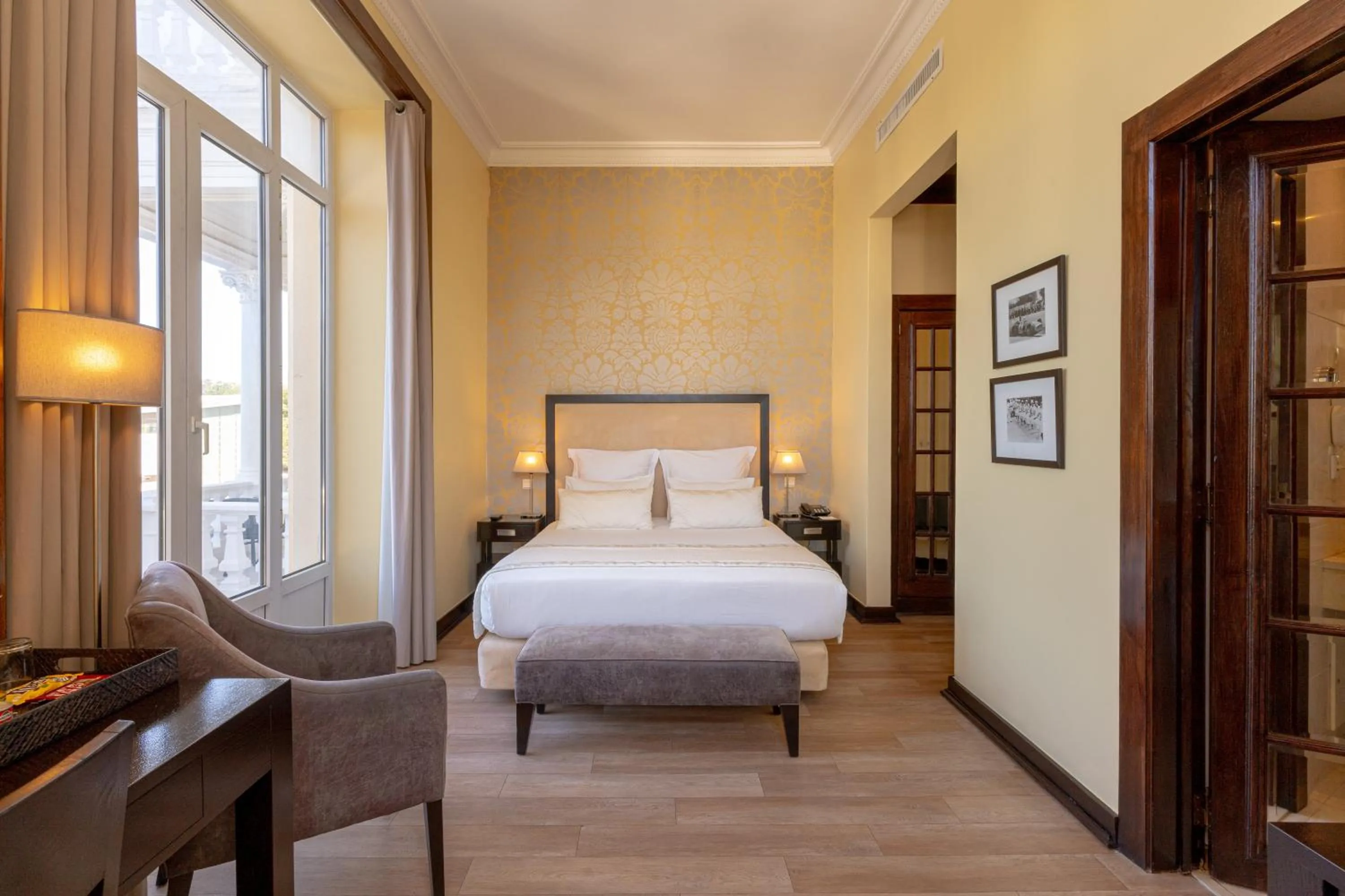 Bed in Hotel Inglaterra - Charme & Boutique