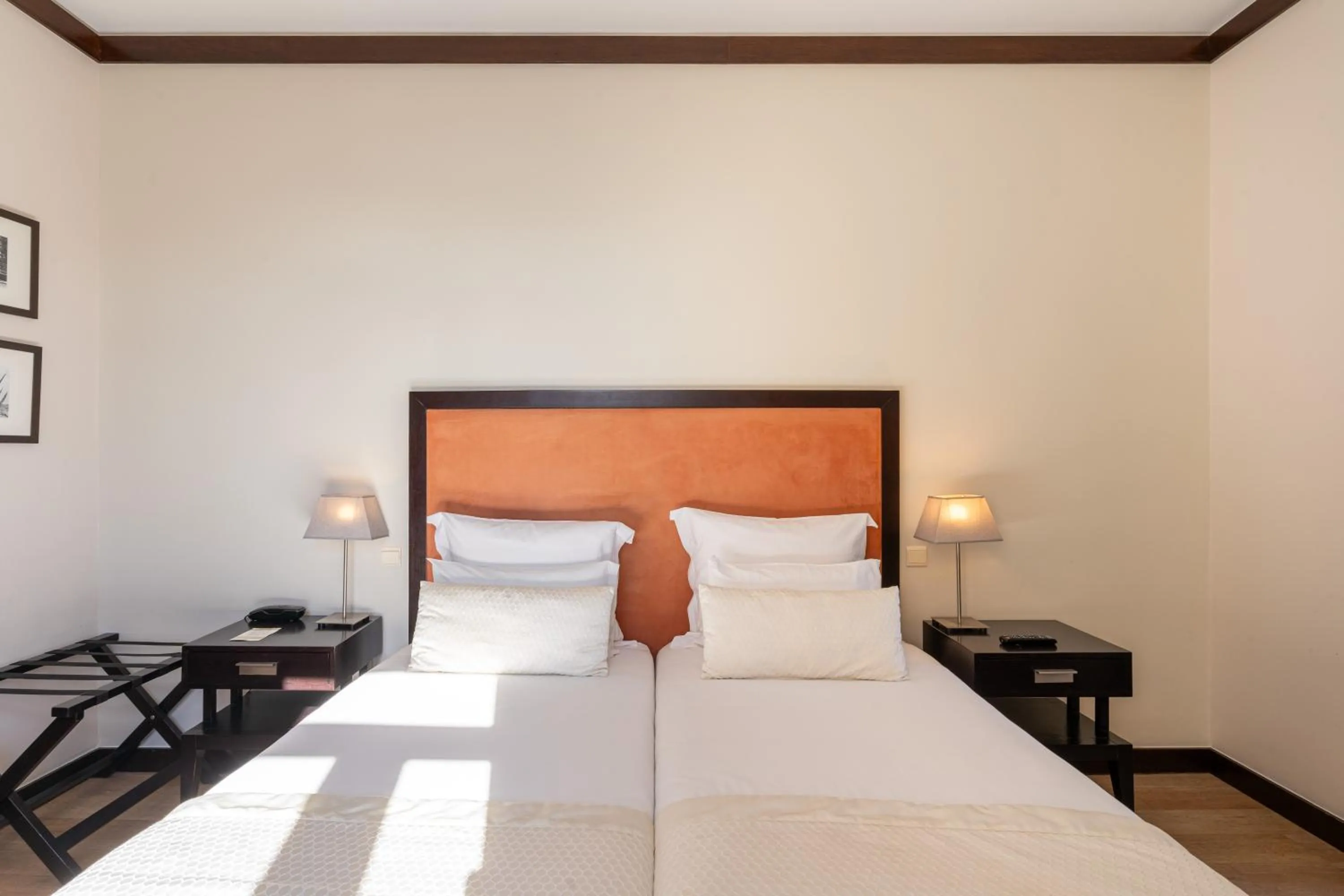 Bed in Hotel Inglaterra - Charme & Boutique