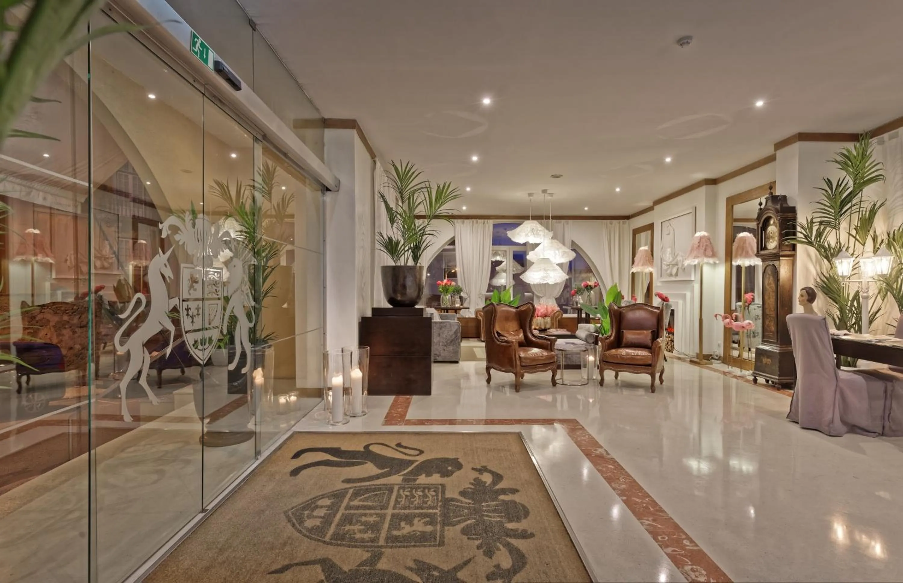 Lobby or reception in Hotel Inglaterra - Charme & Boutique