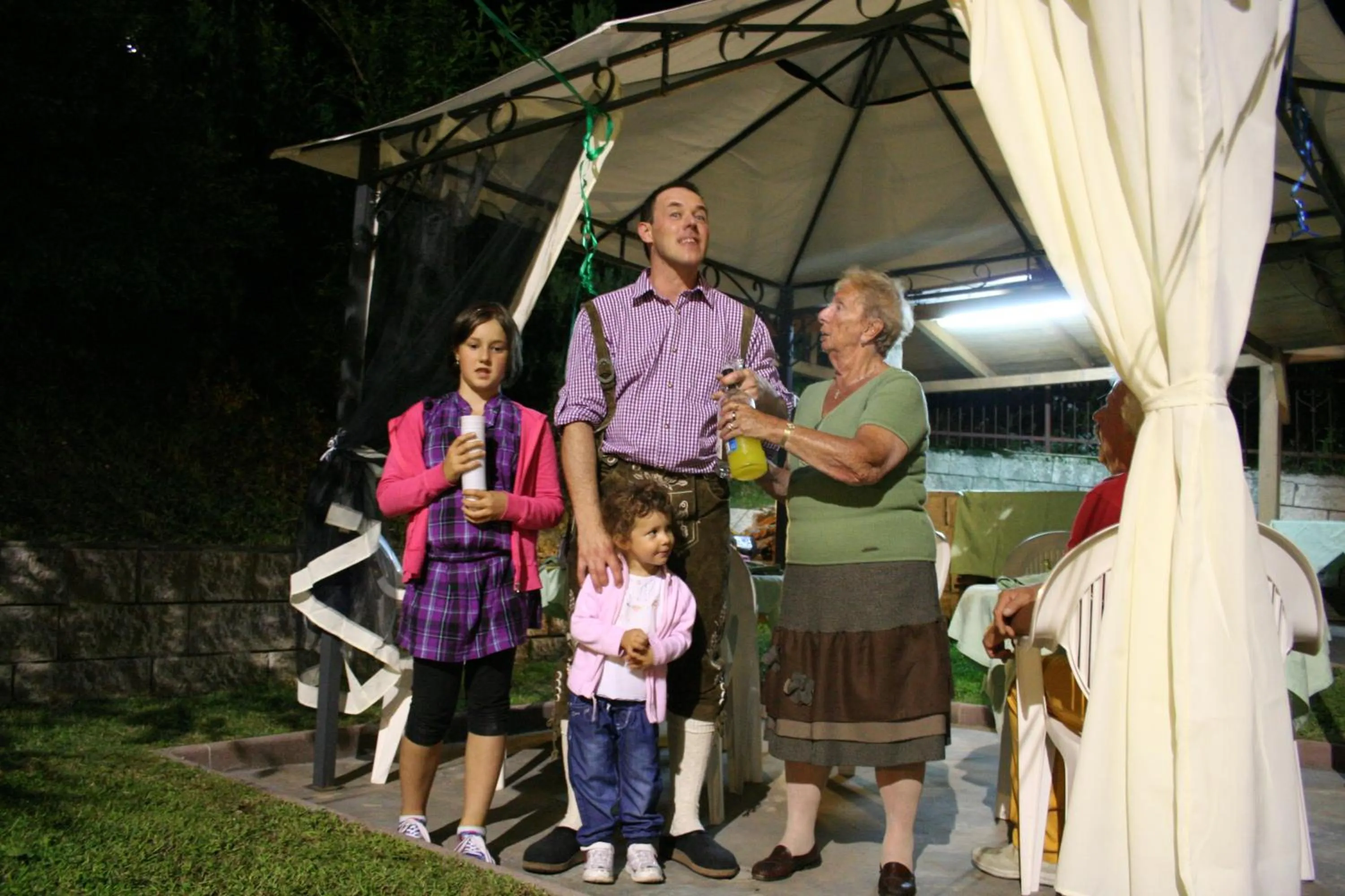 Evening entertainment in Hotel Michela