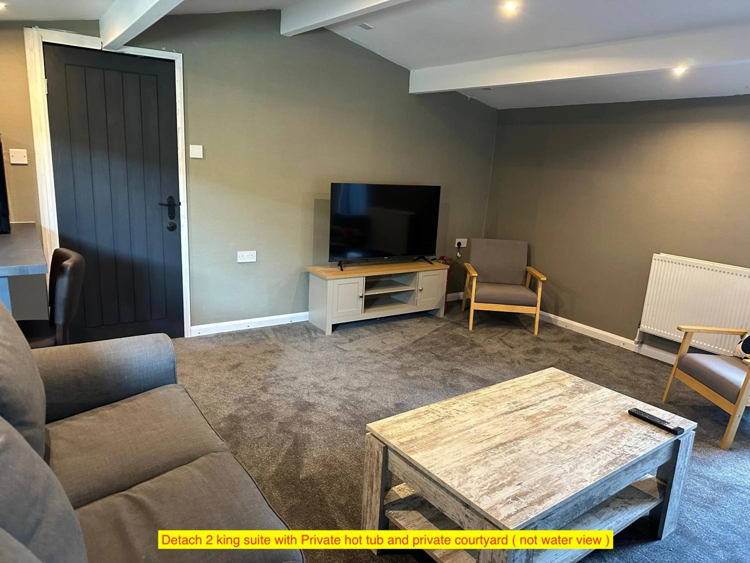 Living room in TheWaterfrontLodges