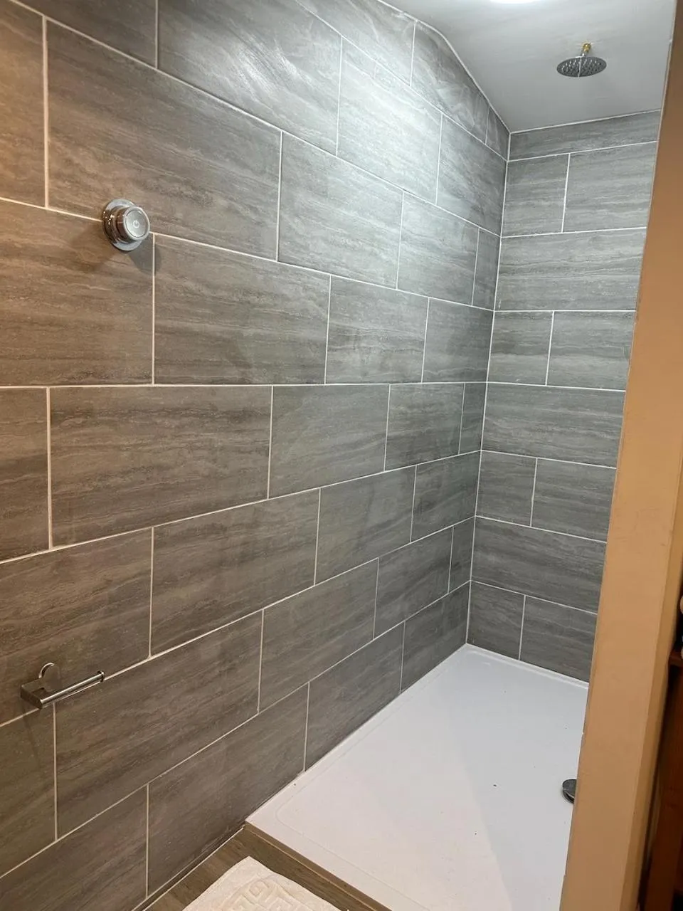 Shower in TheWaterfrontLodges