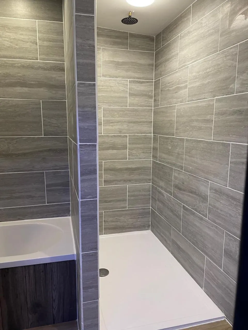 Shower in TheWaterfrontLodges