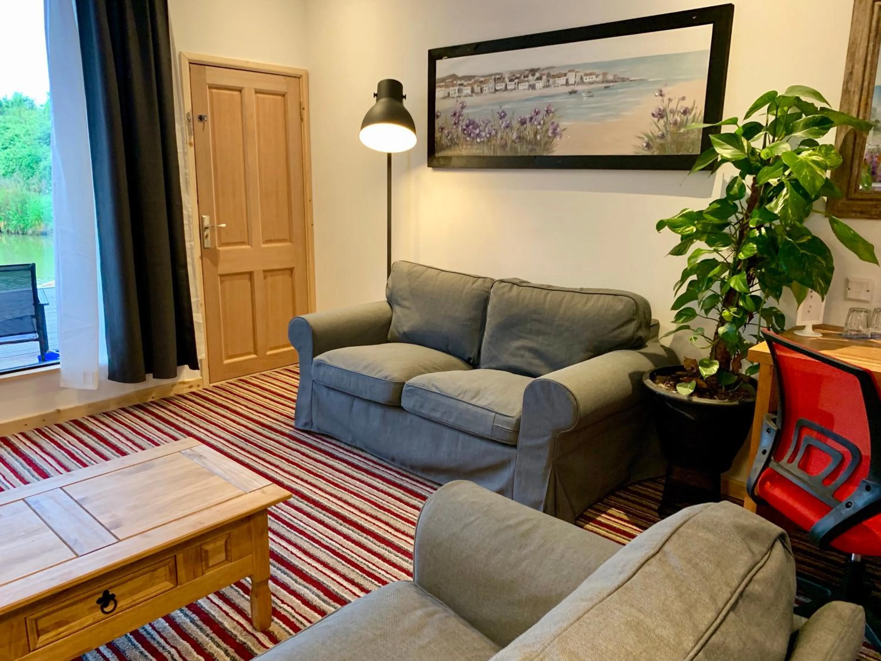 Patio in TheWaterfrontLodges