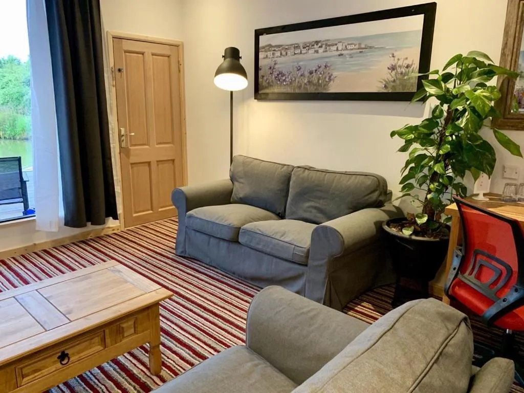 Living room in The Waterfront Lodges