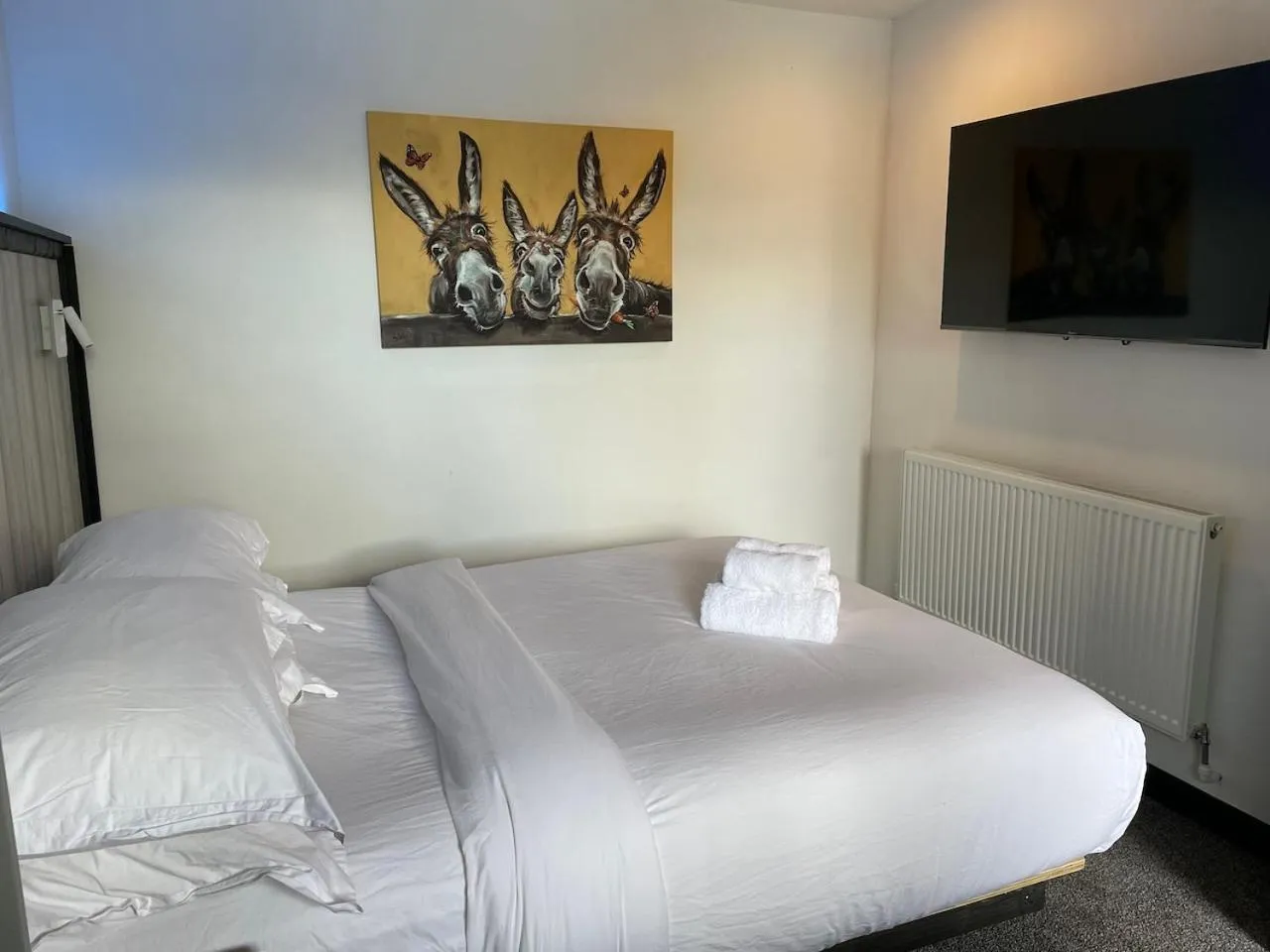 Bedroom, Bed in TheWaterfrontLodges