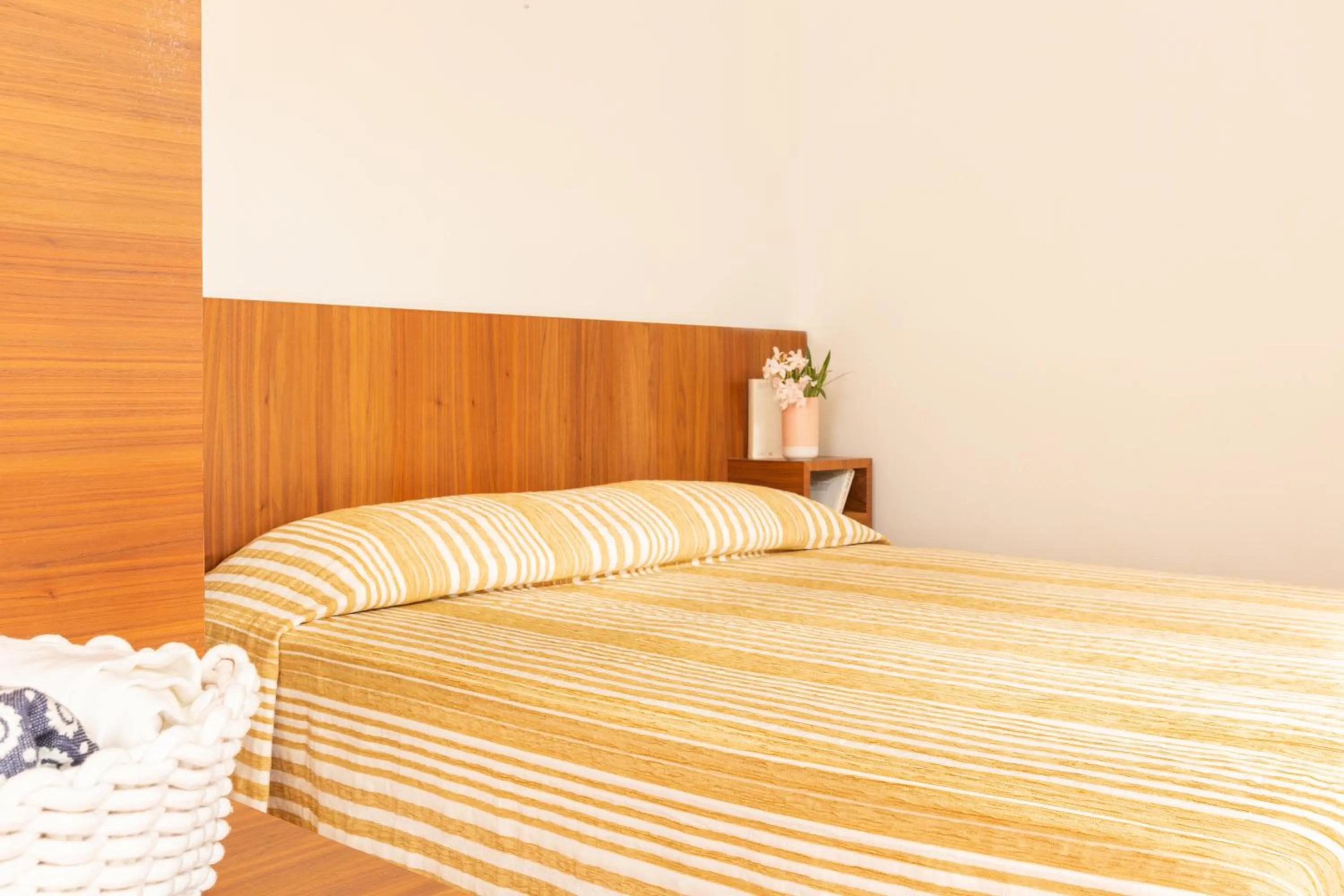 Photo of the whole room, Bed in Gitavillage Talamone