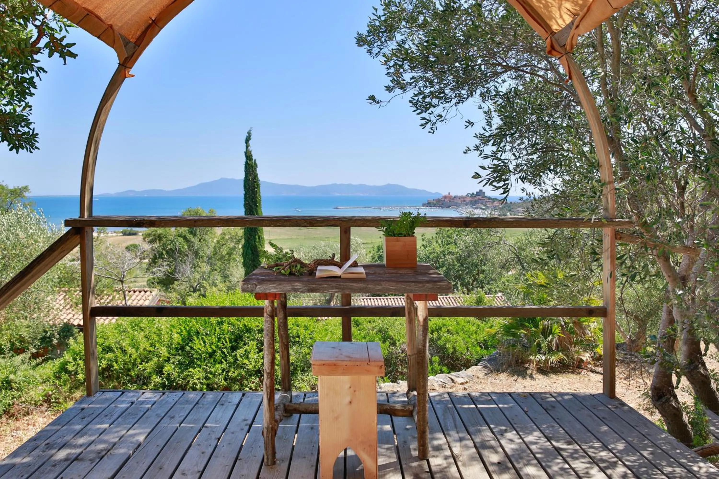 Photo of the whole room in Gitavillage Talamone