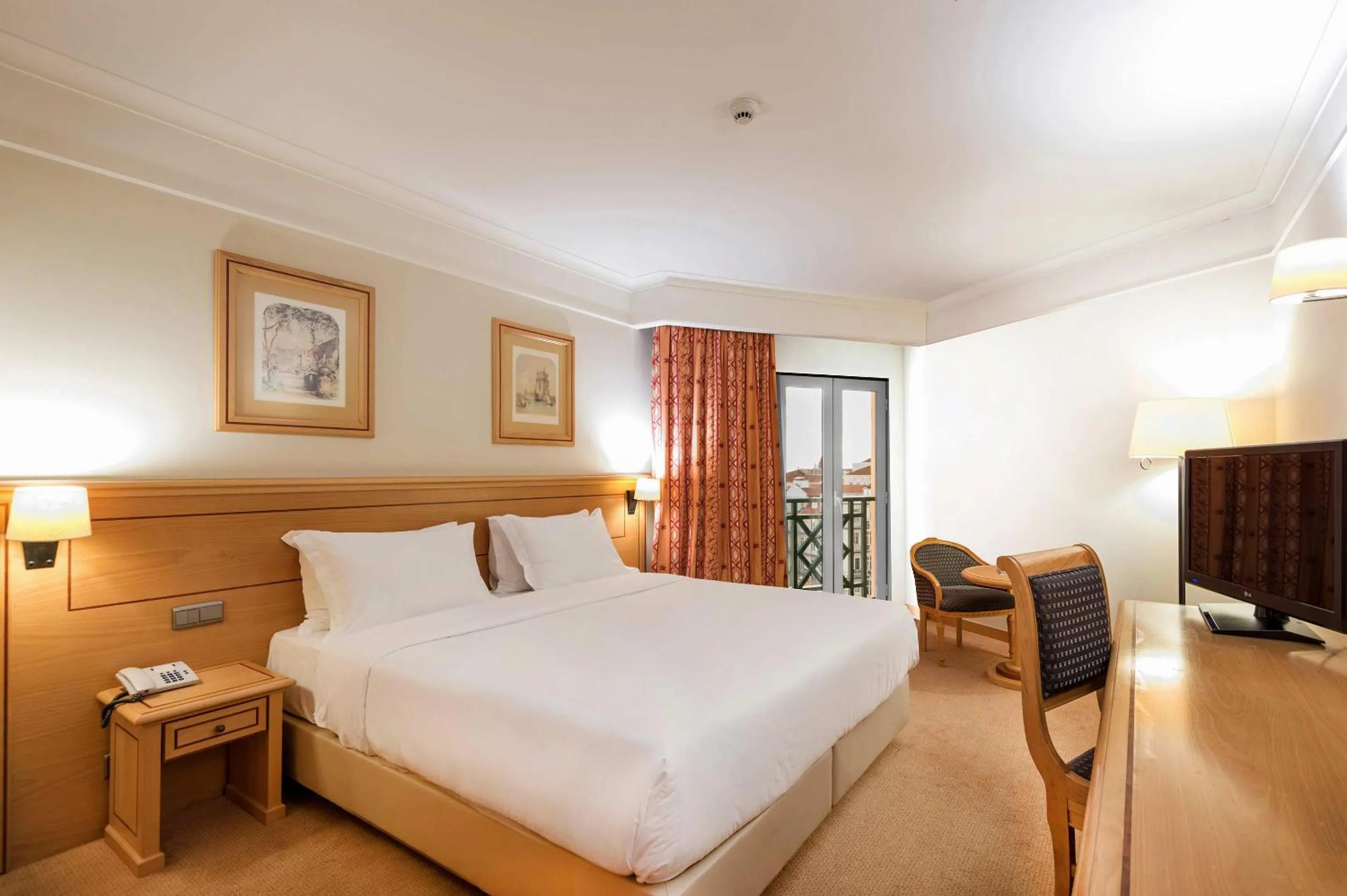 Bedroom, Bed in Hotel Real Palacio