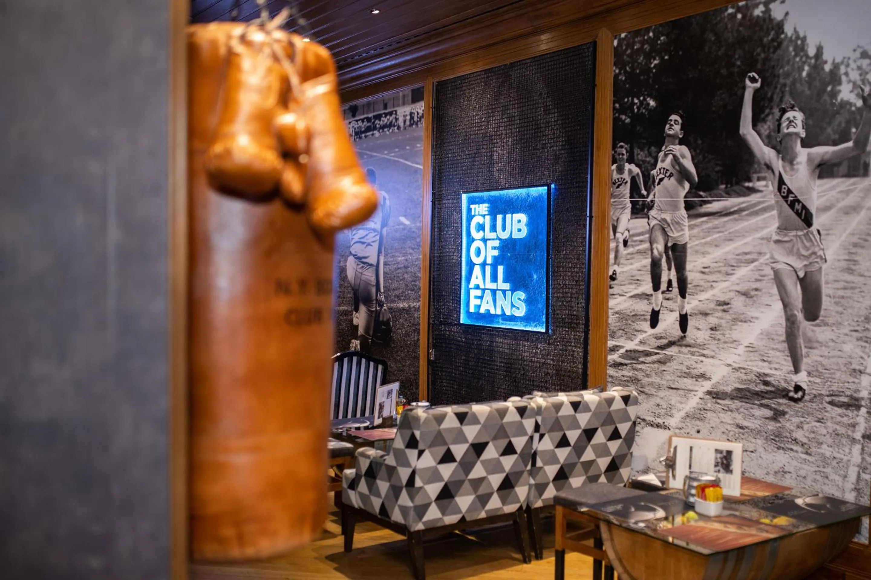 Lounge or bar in Hotel Real Palacio