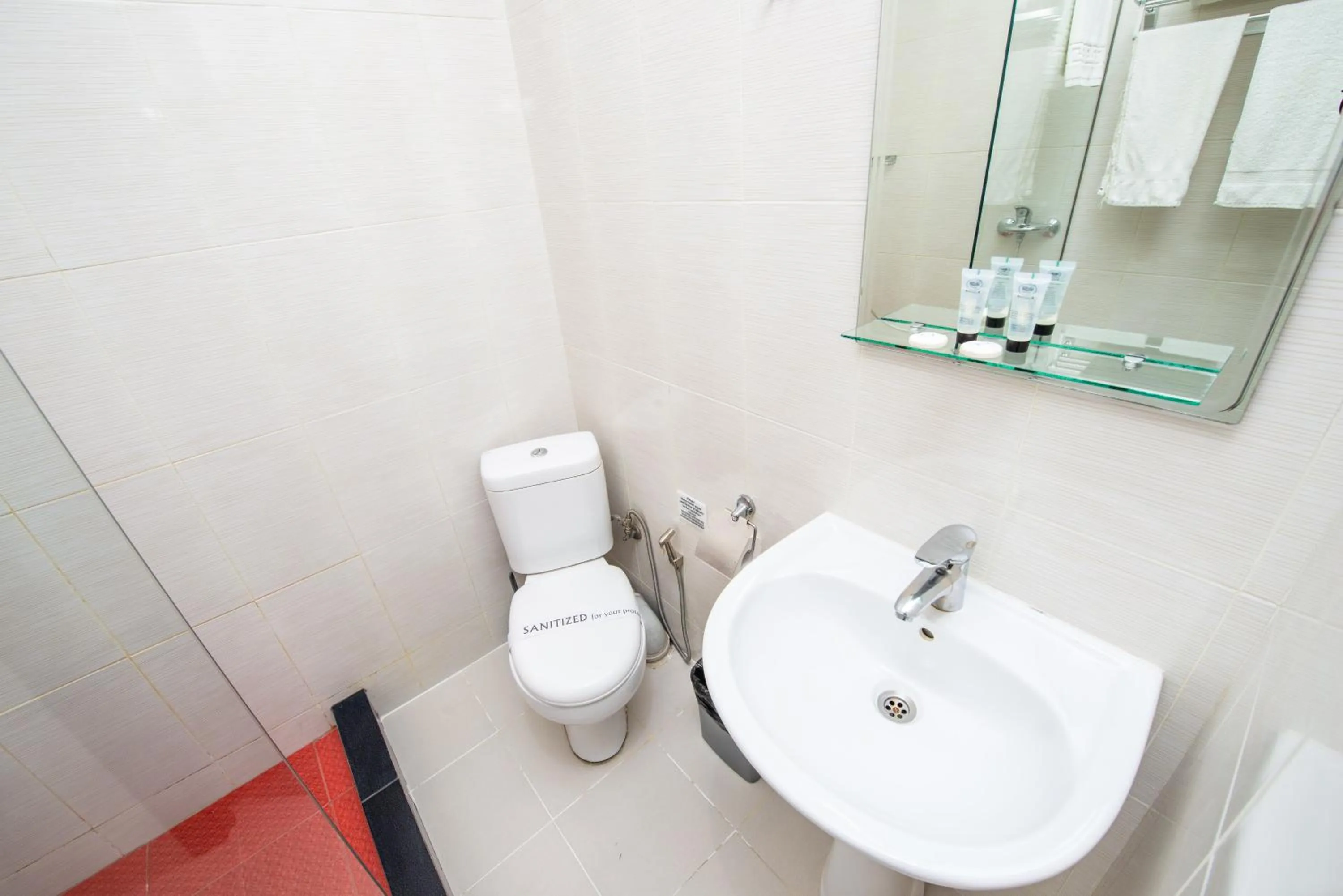 Bathroom in Hotel Shine Palace