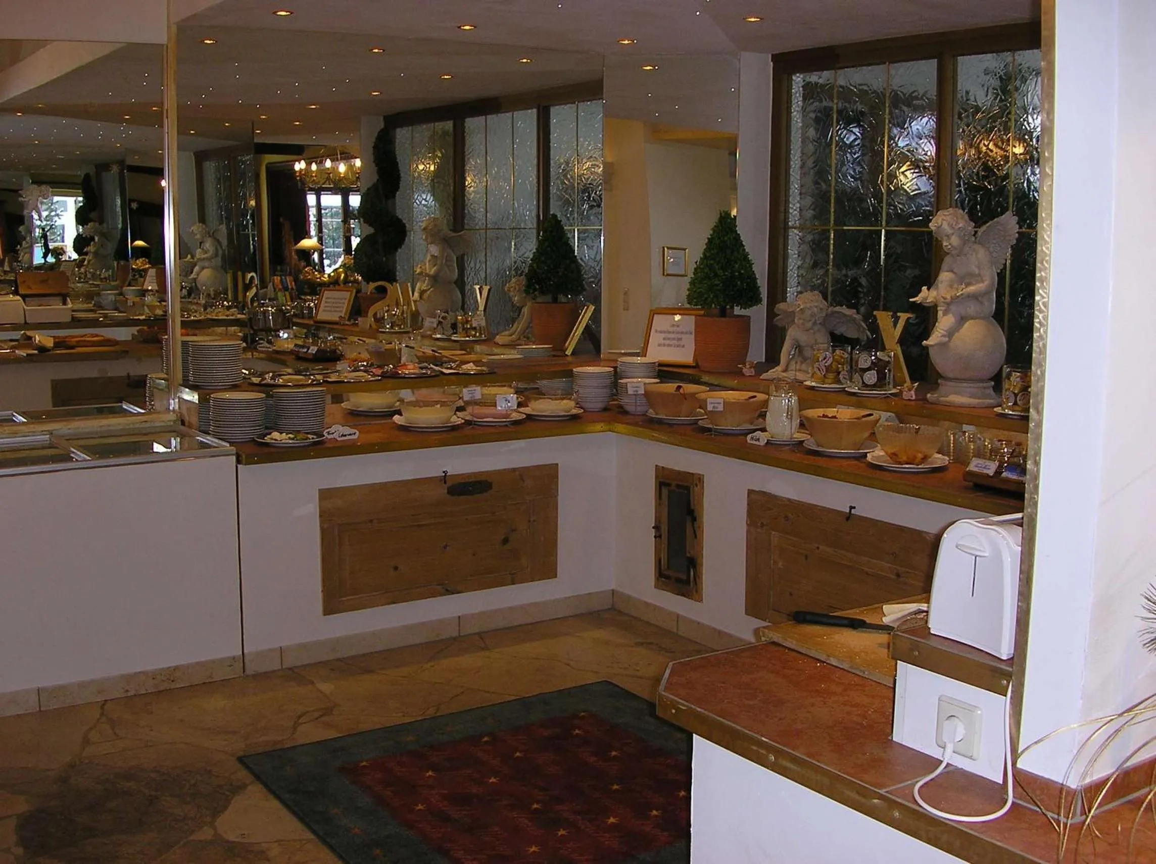 Restaurant/places to eat in Arthotel Ana Panorama