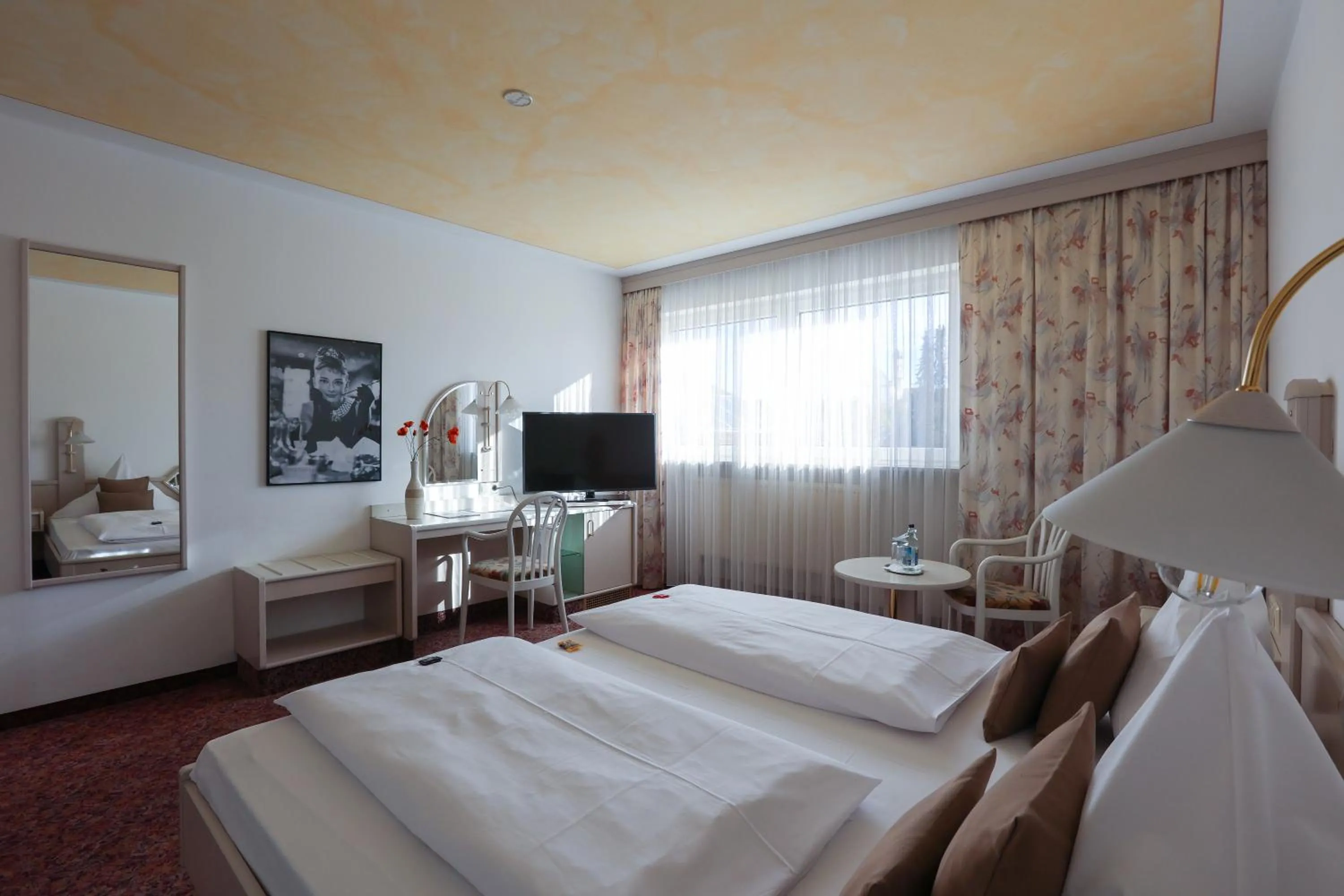 Photo of the whole room, Bed in Arthotel Ana Panorama