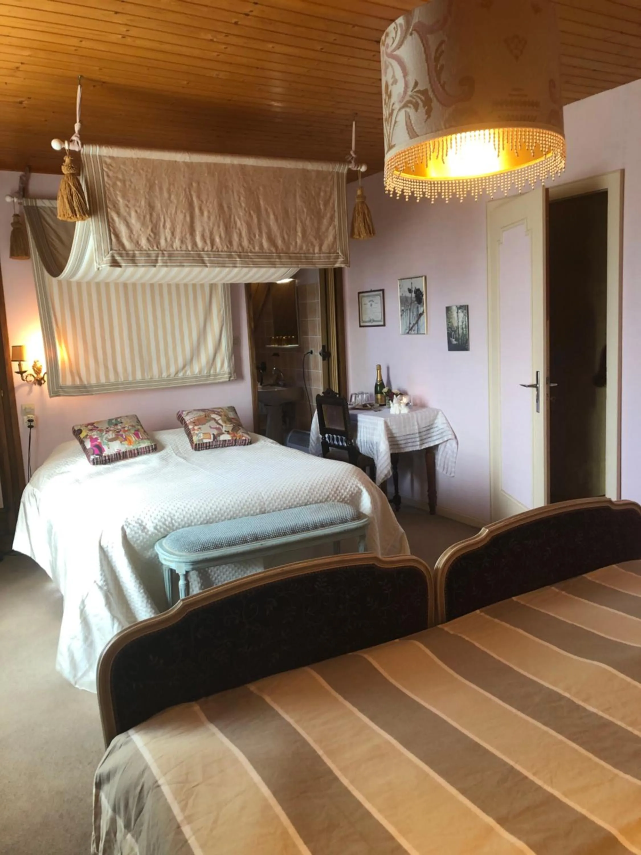 Bed in La Maison de juliette