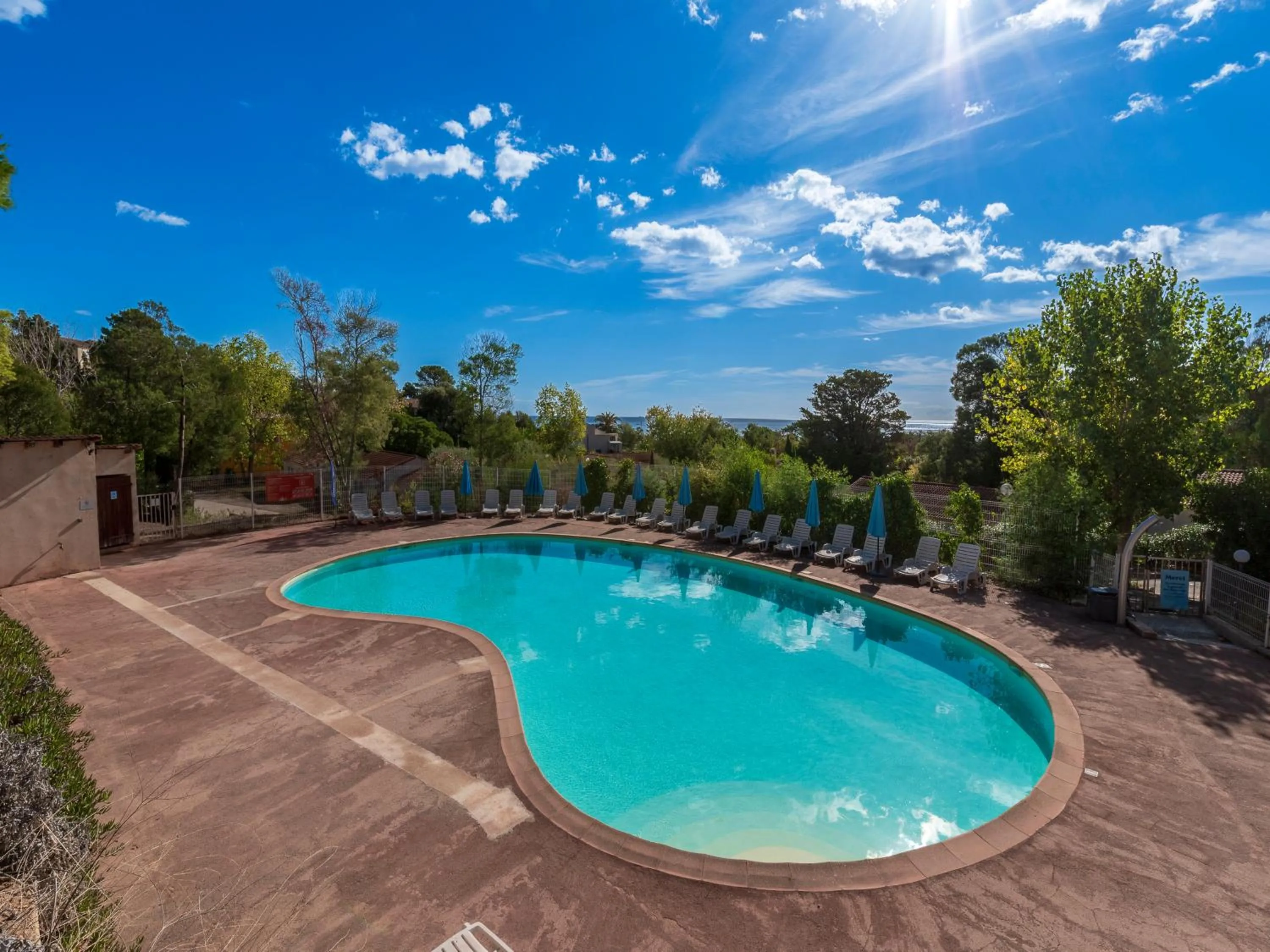 Swimming pool in Vacancéole - Résidence Lisa Maria