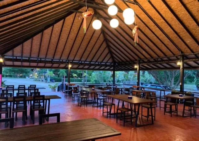 Dining area in Baan Suan Nam Resort