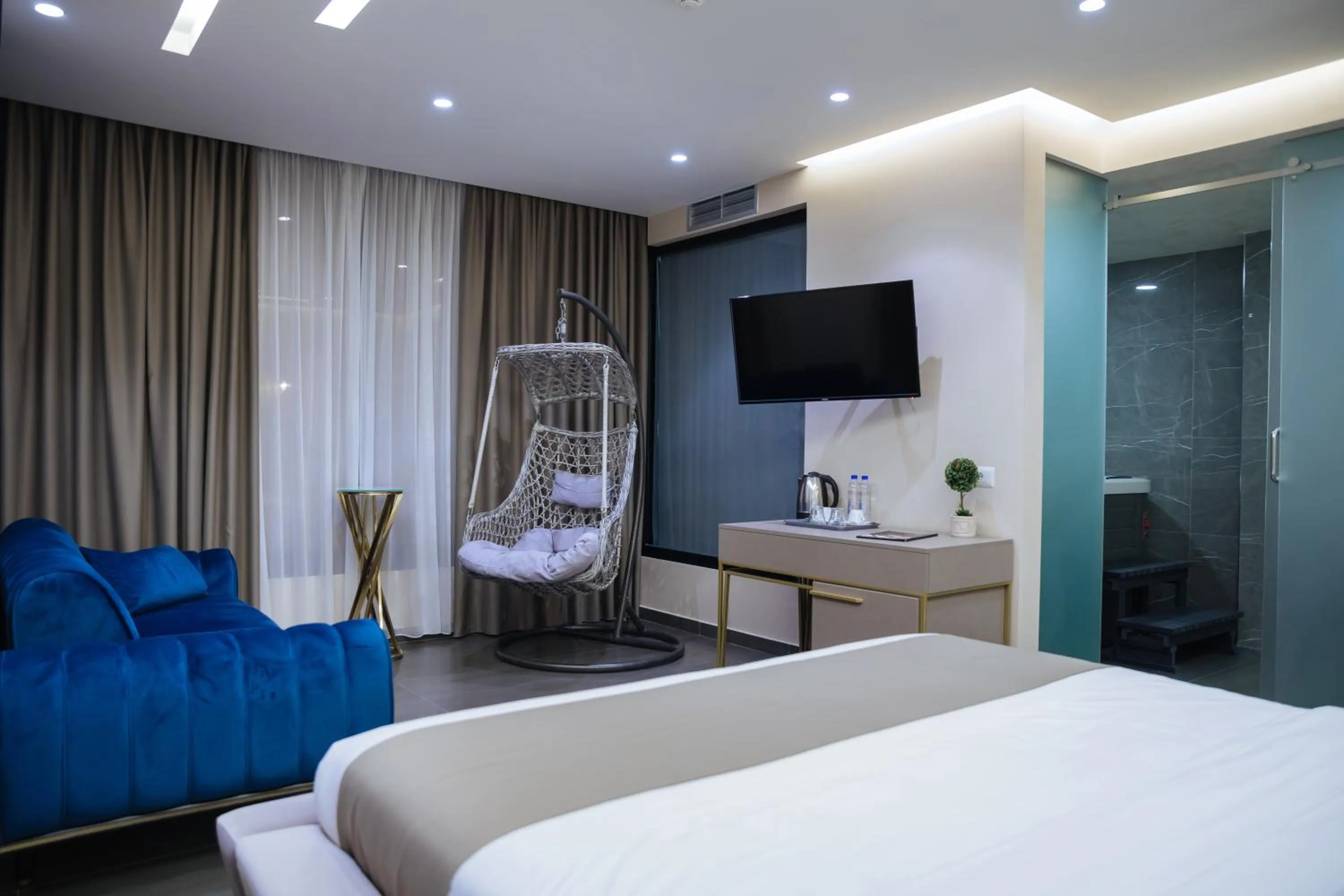 Bed in Brilliant Hotel & SPA