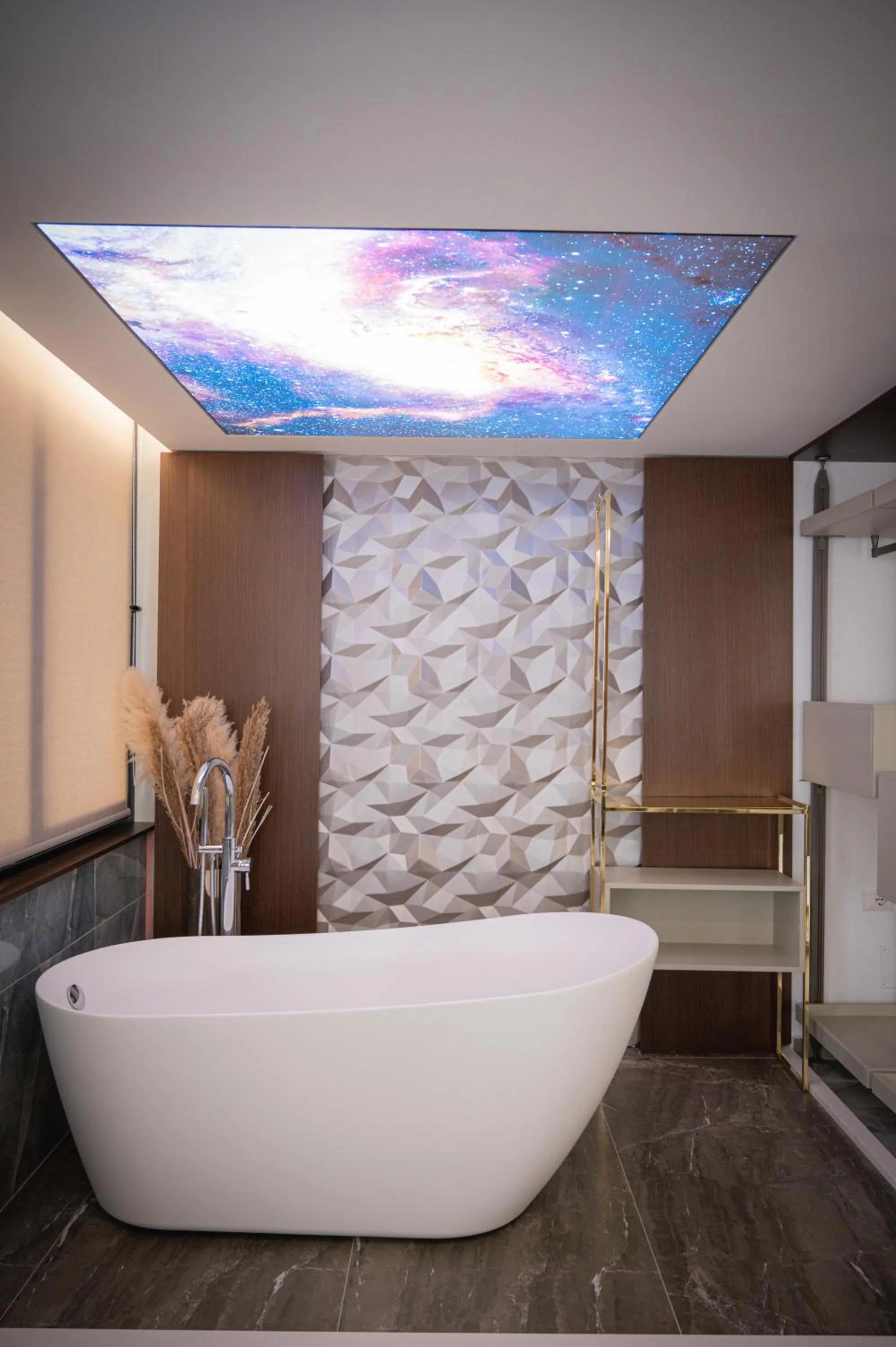 Brilliant Hotel & SPA