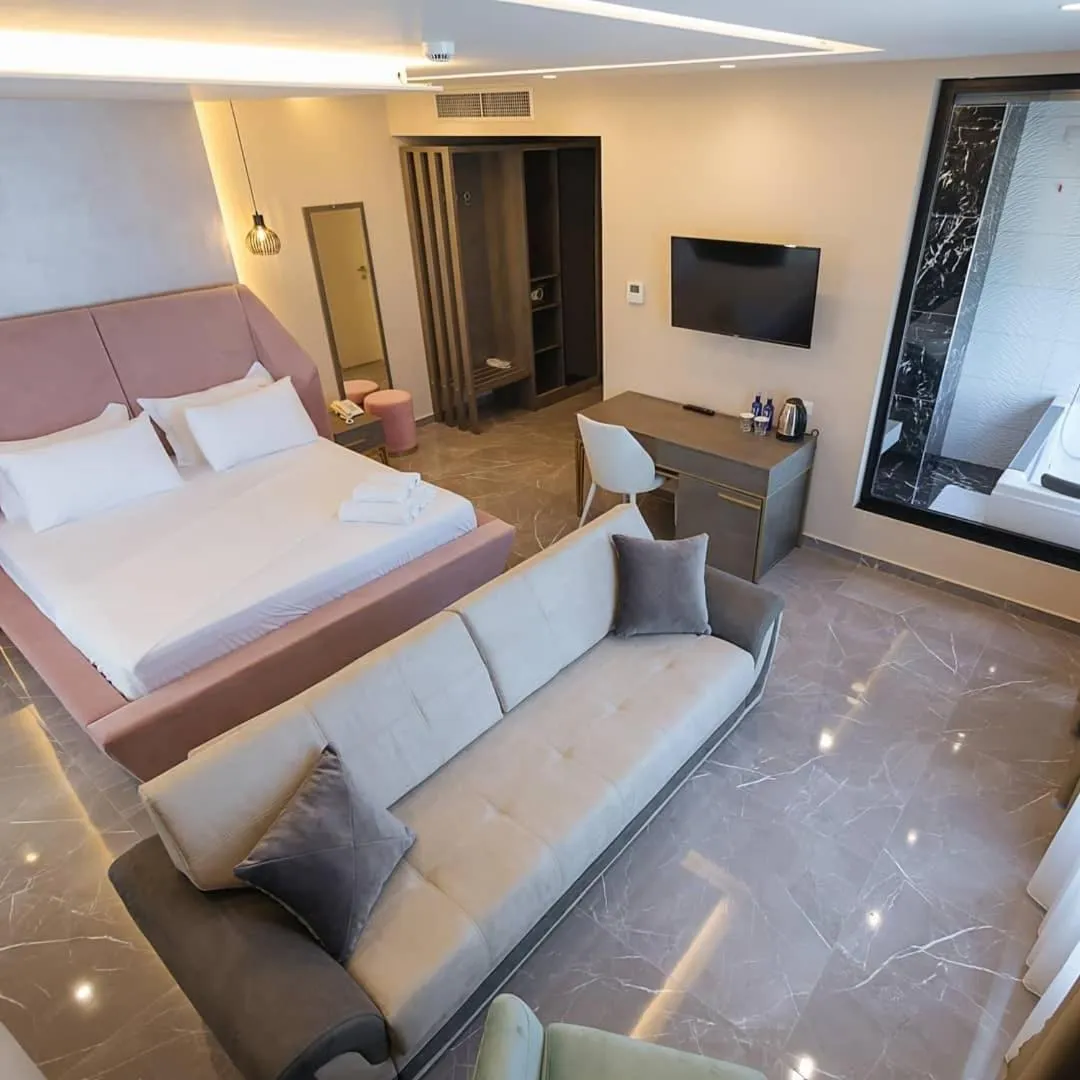 Bed in Brilliant Hotel & SPA