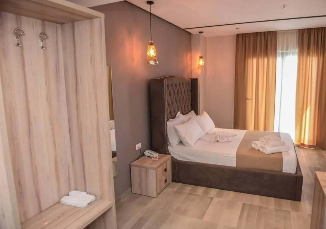 Bed in Brilliant Hotel & SPA