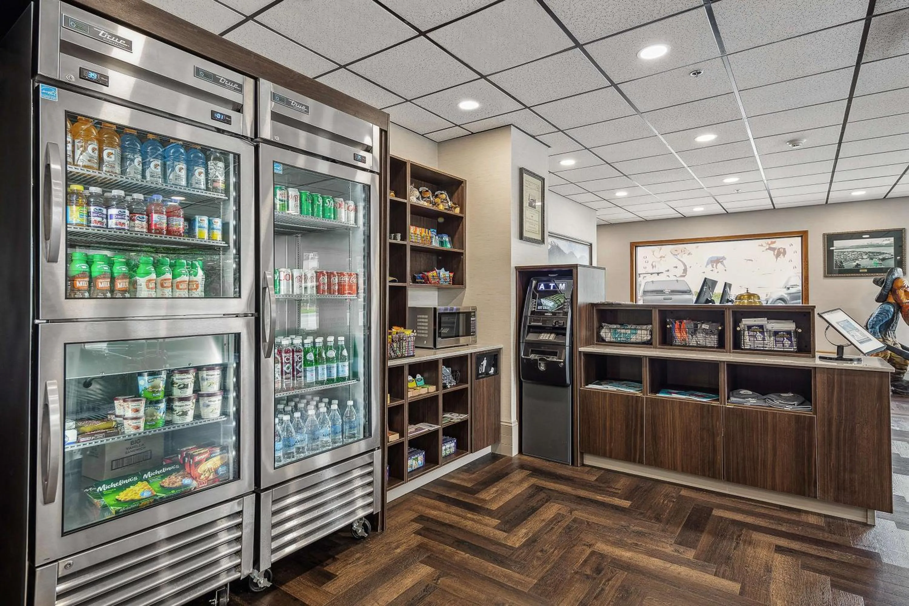 Food and drinks in Hotel Seward