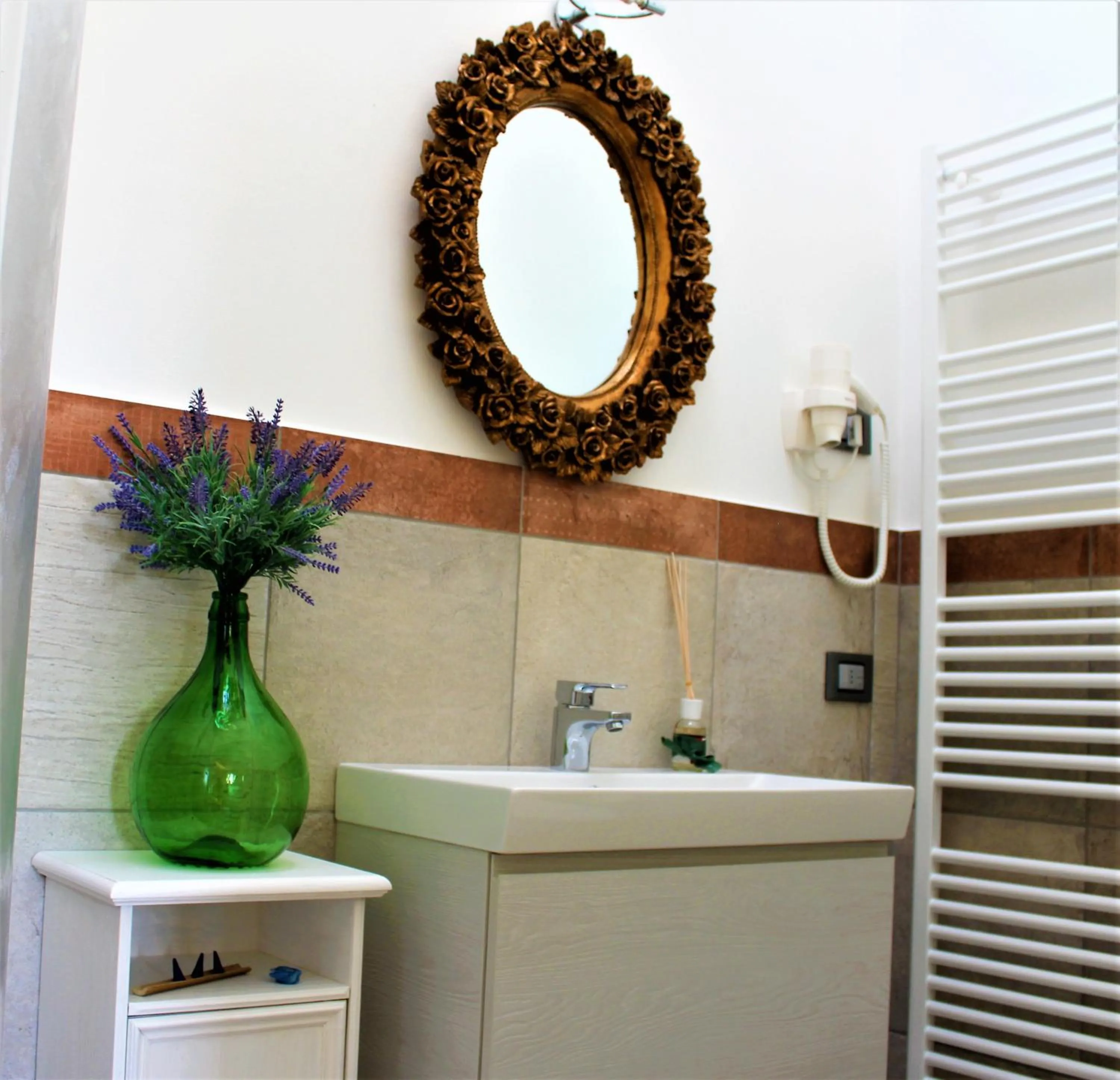 Shower in B&B Arco di Vino