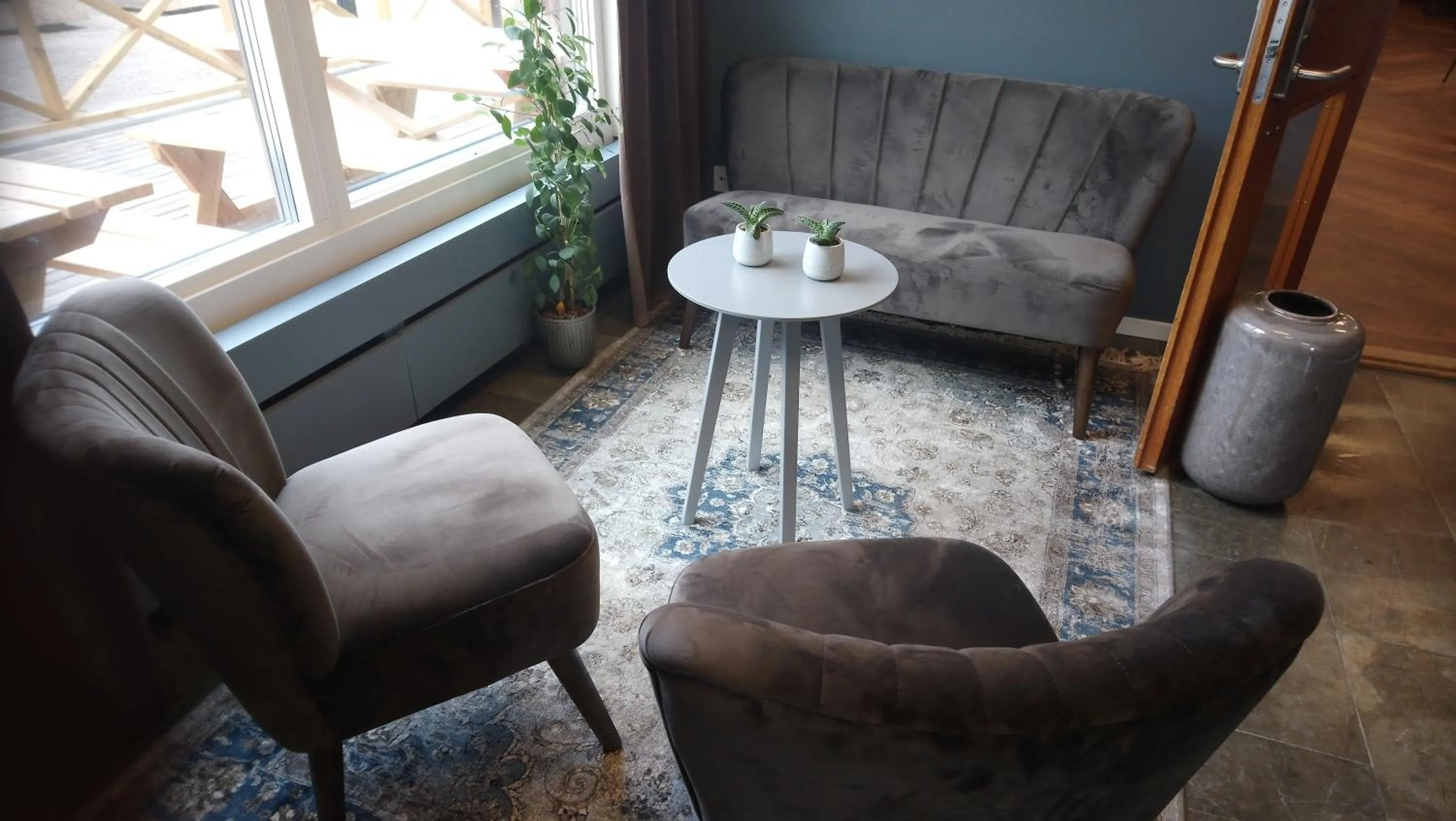 Restaurant/places to eat in BriQ Hotell