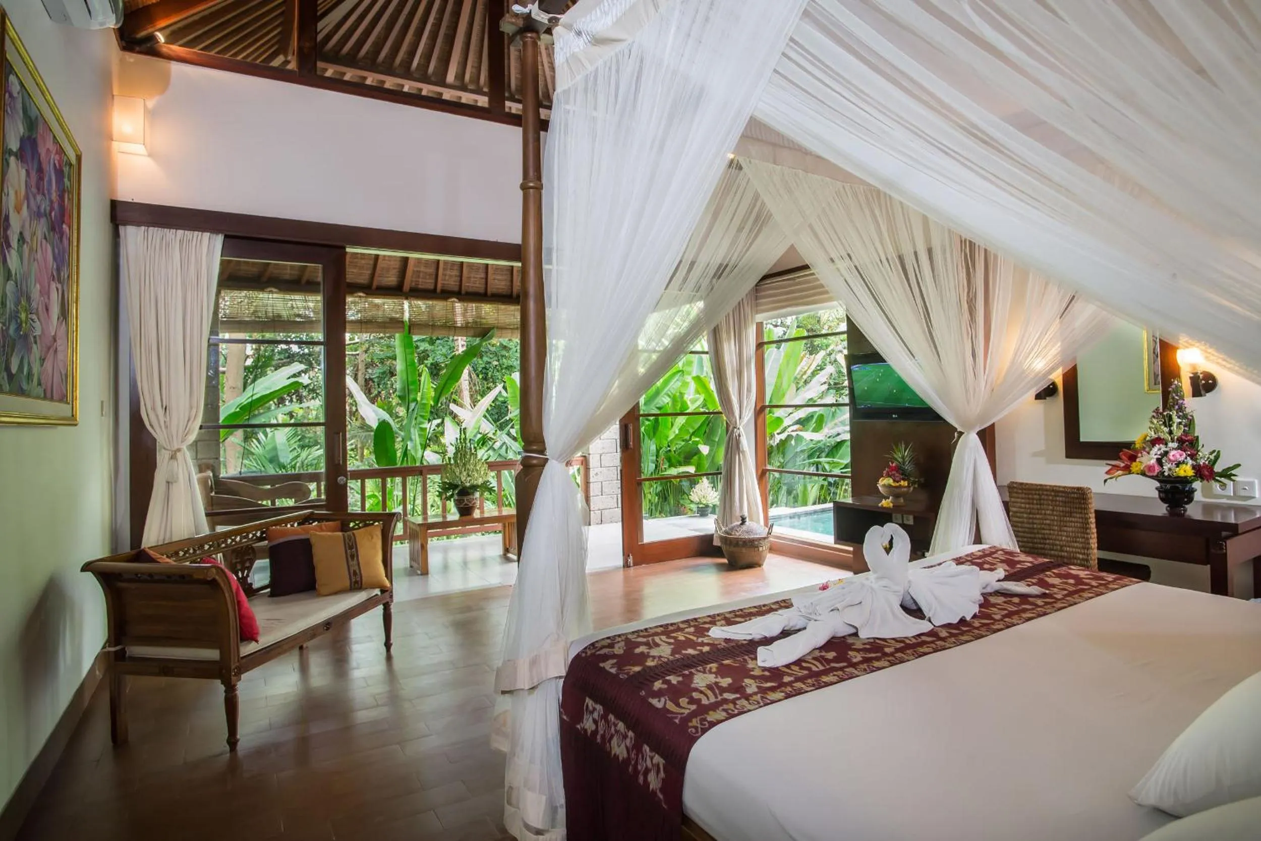 Garden view, Bed in Kori Ubud Resort, Restaurant & Spa