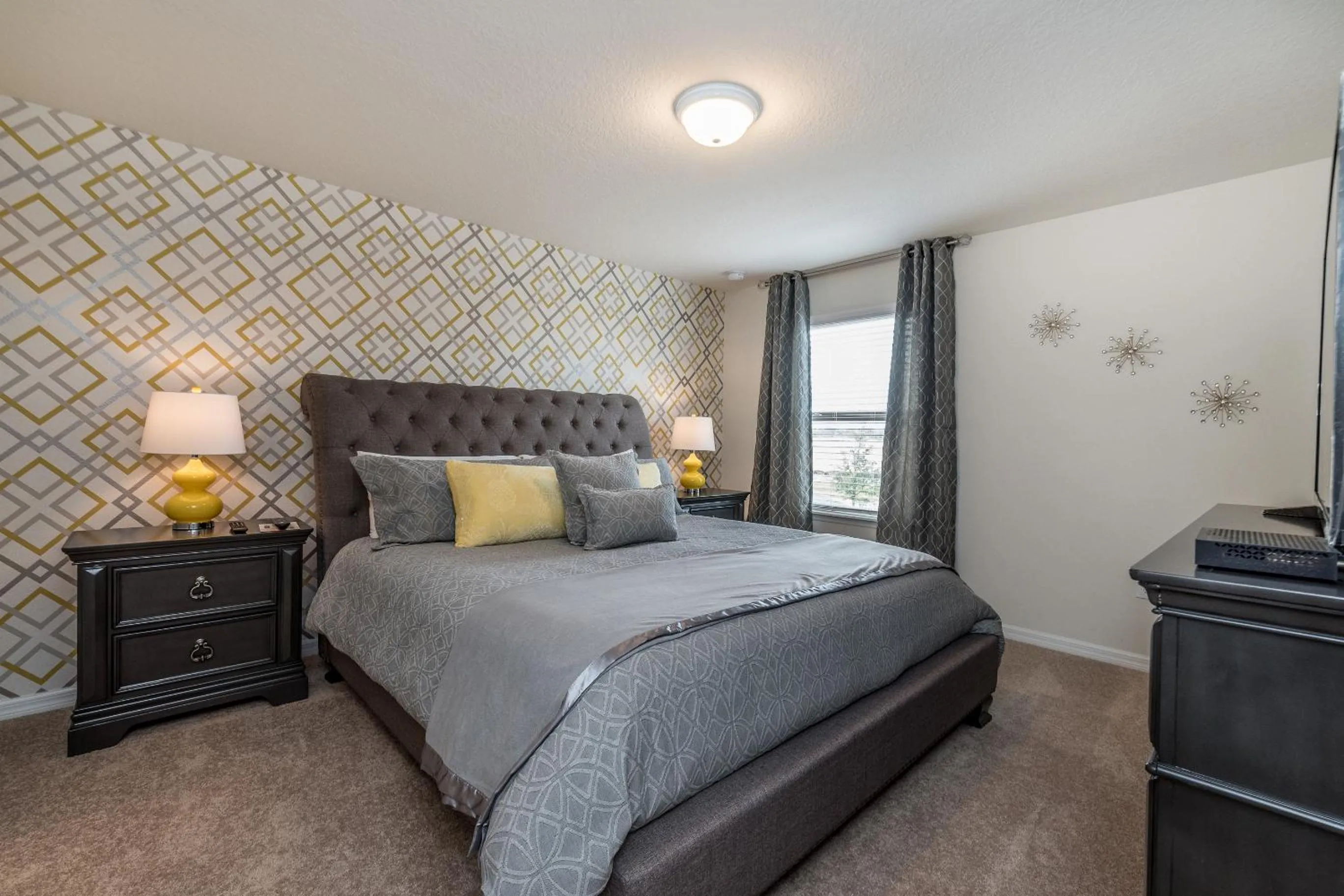 Bed in Large Villa wPrivate Pool Game Room Waterpark