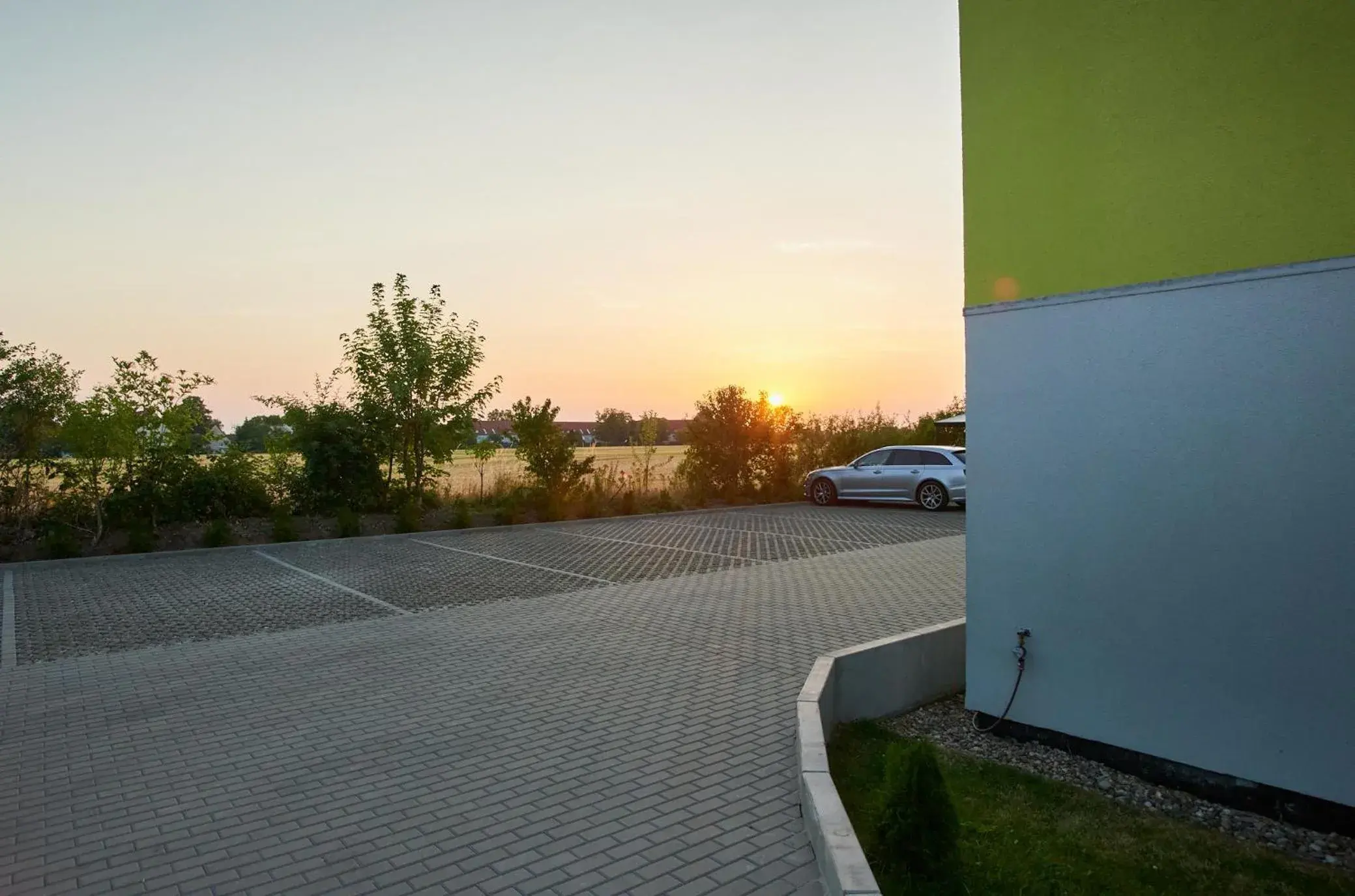 Doppelzimmer mit externem Badezimmer in Hotel City Inn Doppelzimmer mit externem Badezimmer in Hotel City Inn