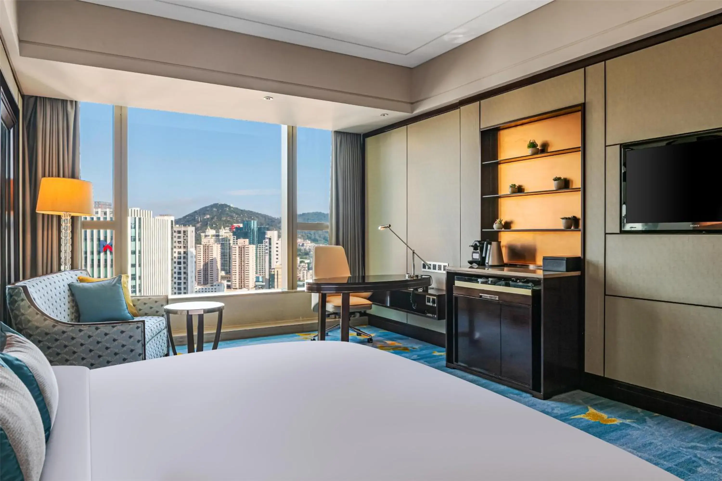 Executive City View King in Kempinski Hotel Xiamen Executive City View King in Kempinski Hotel Xiamen