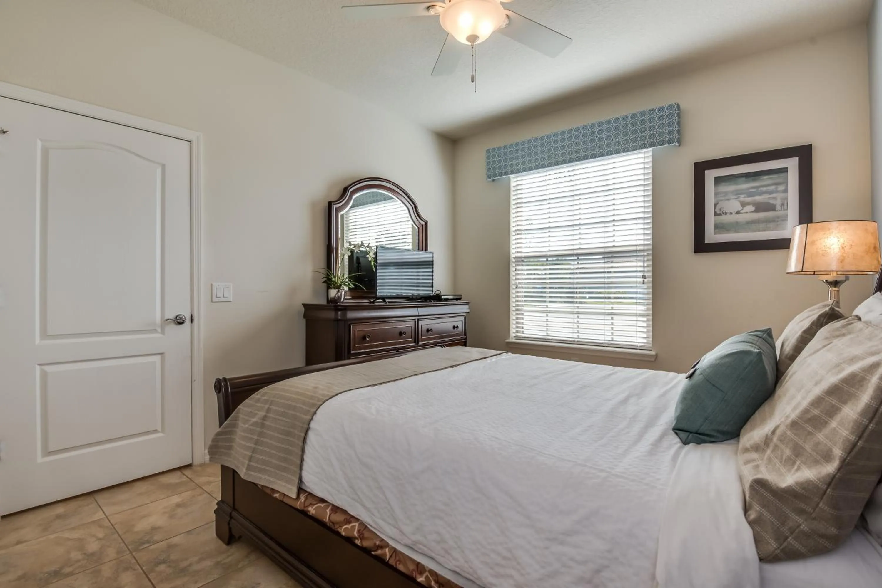Bed in Townhome wPrivate Pool & FREE on-site Water Park