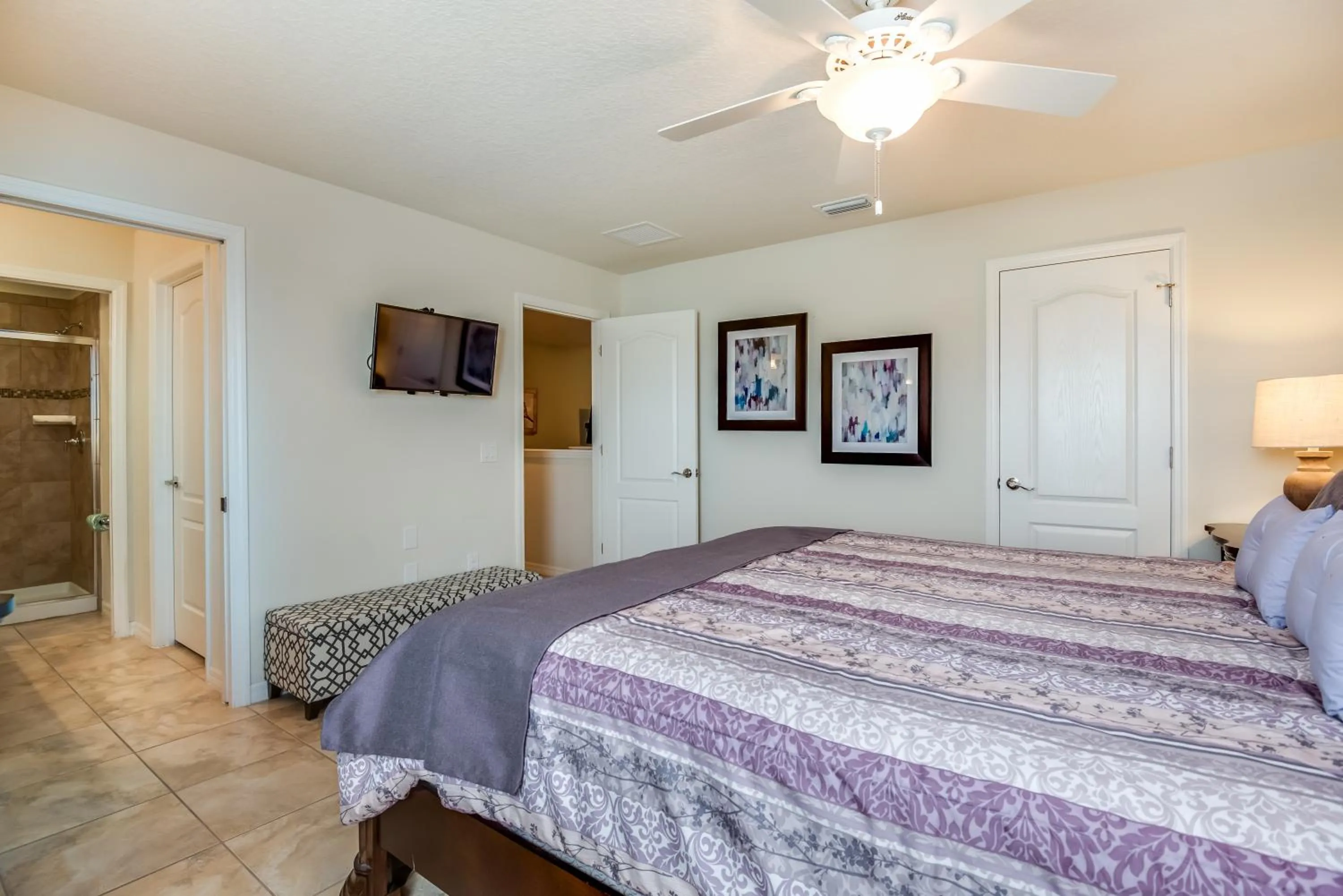 Bed in Townhome wPrivate Pool & FREE on-site Water Park