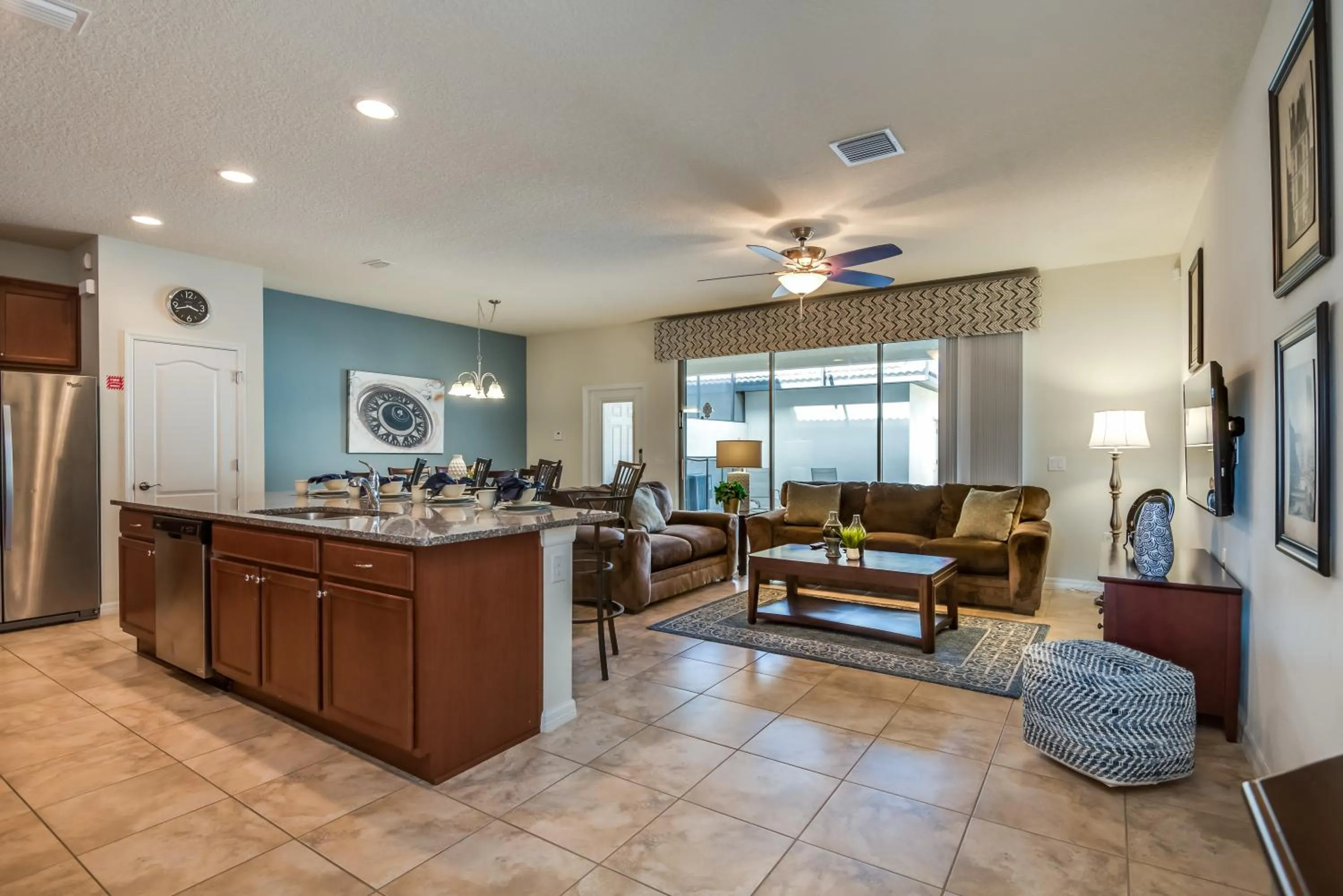 Townhome wPrivate Pool & FREE on-site Water Park