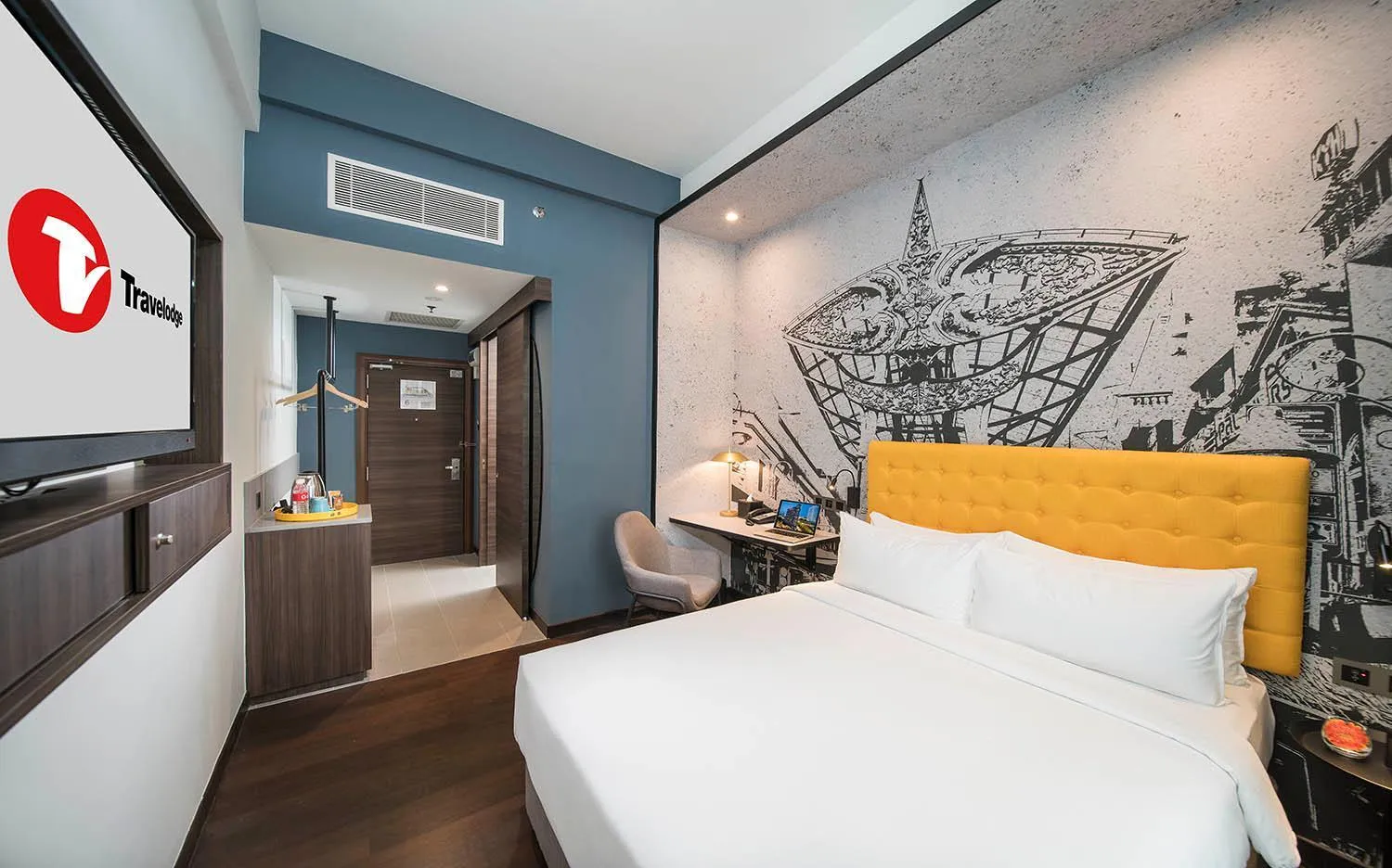 Photo of the whole room, Bed in Travelodge Kuala Lumpur City Centre