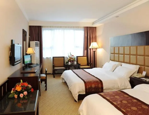 West Street Vista Hotel