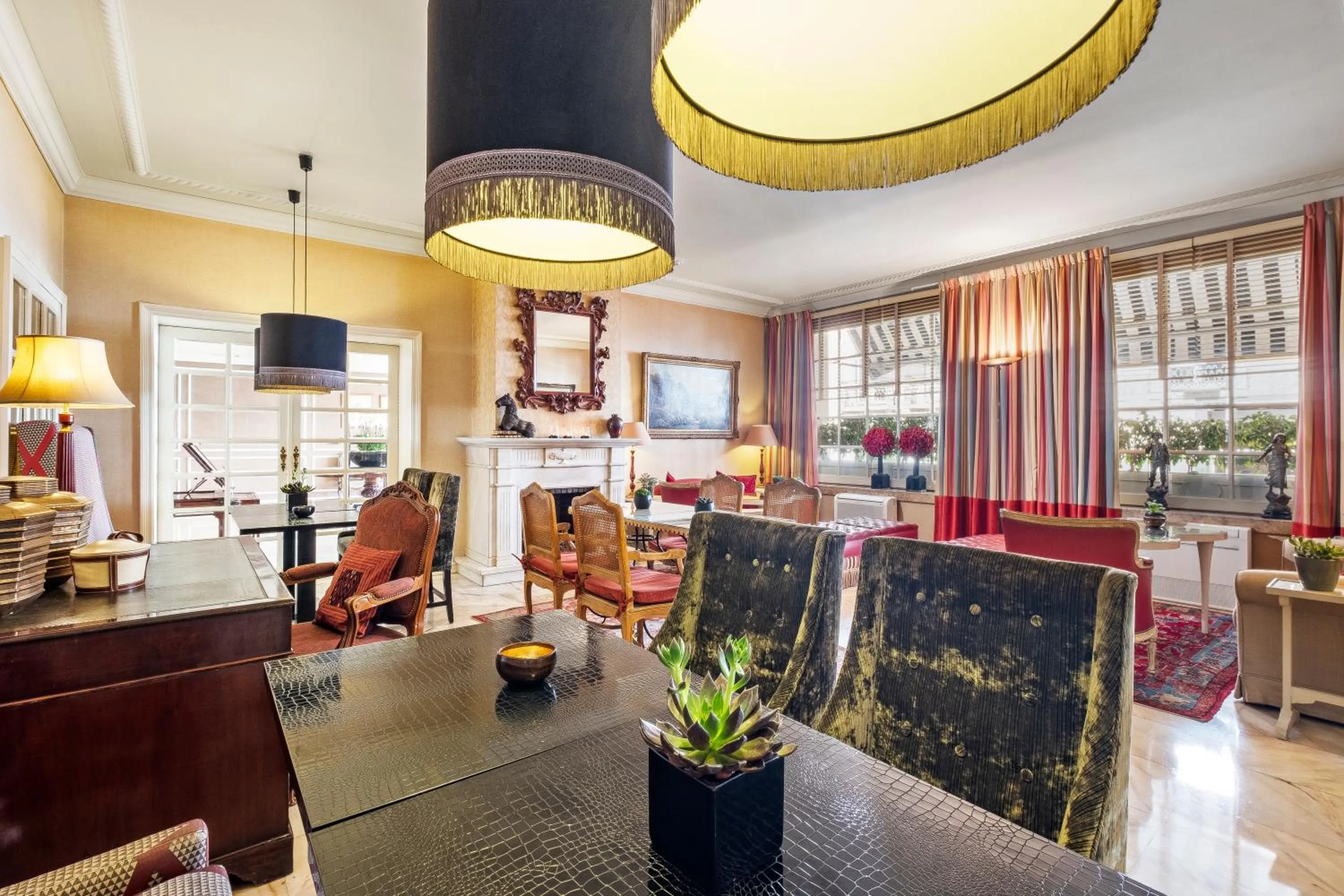 Living room in Hotel Lisboa Plaza - Lisbon Heritage Collection - Avenida